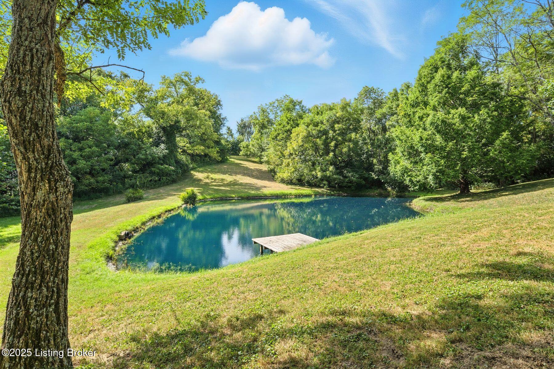 3720 Locke Ln