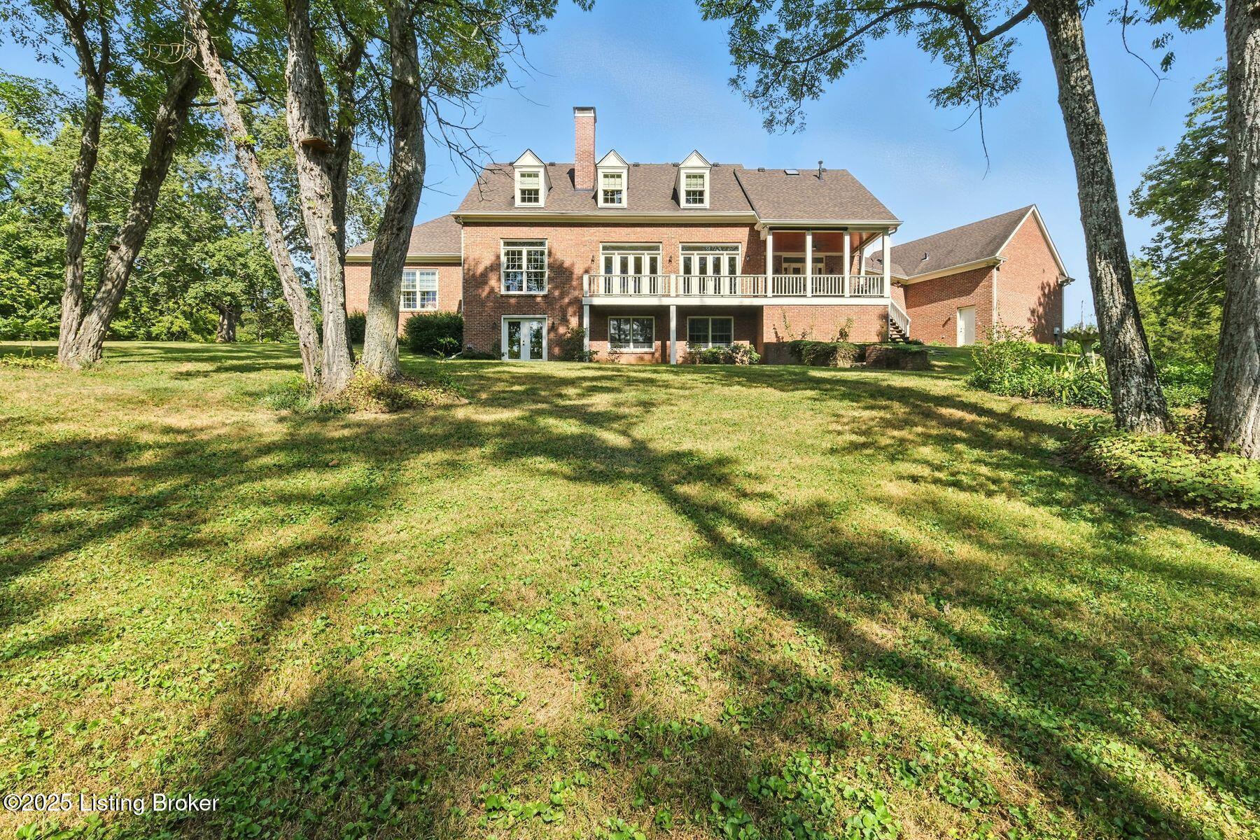 3720 Locke Ln