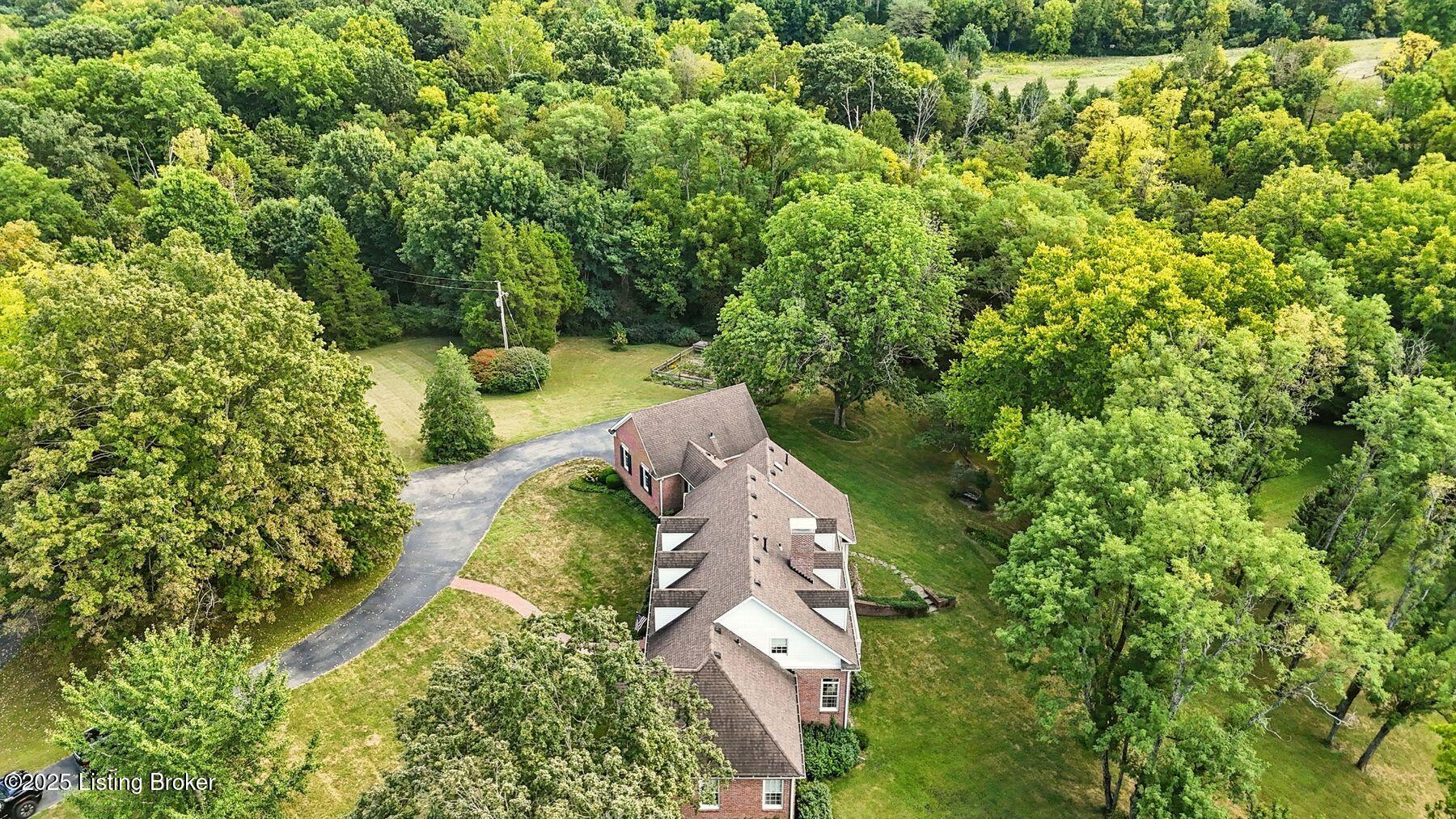 3720 Locke Ln