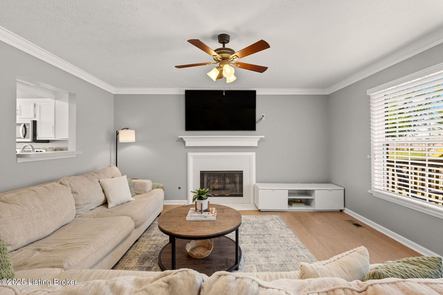 4643 Oak Pointe Dr