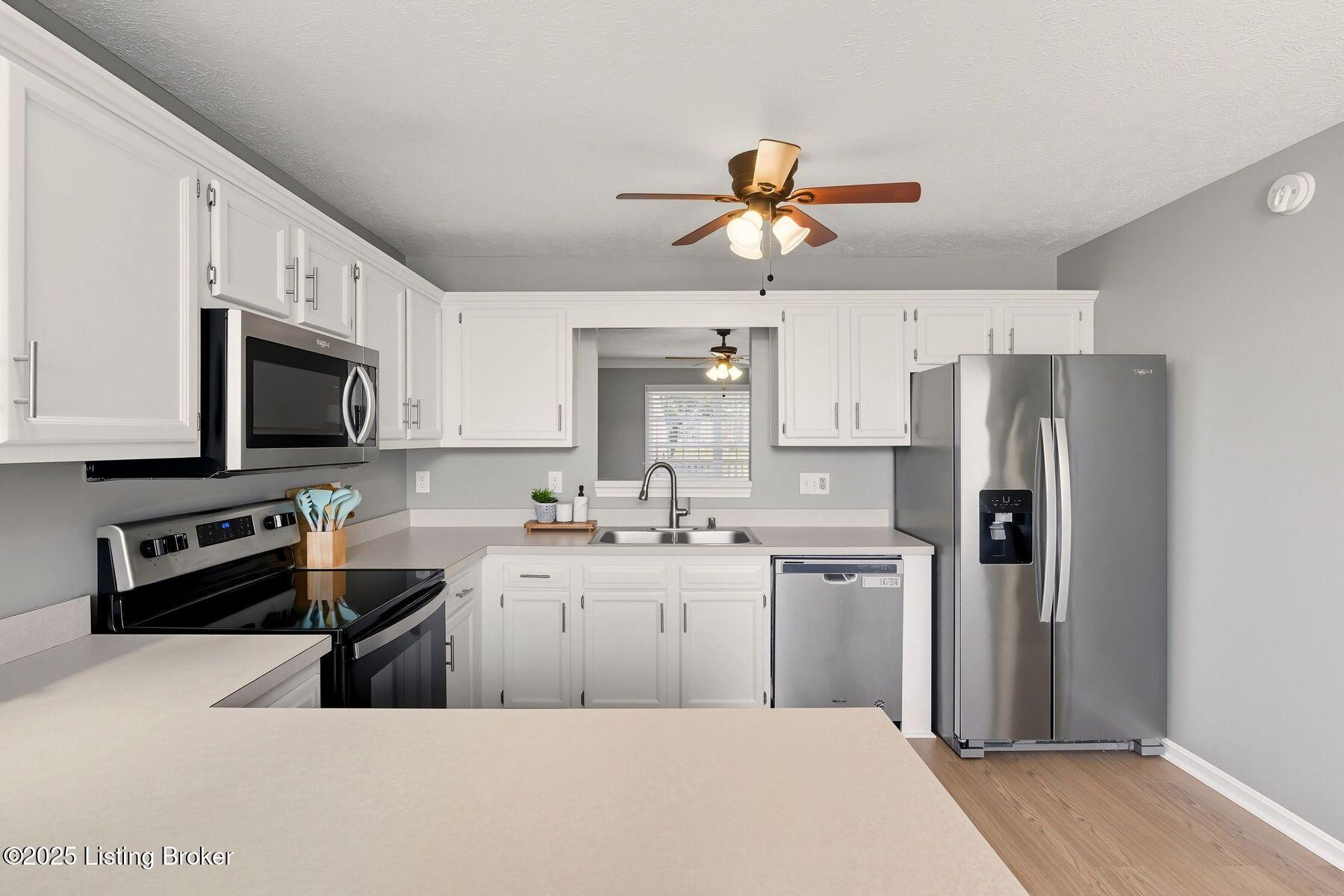 4643 Oak Pointe Dr