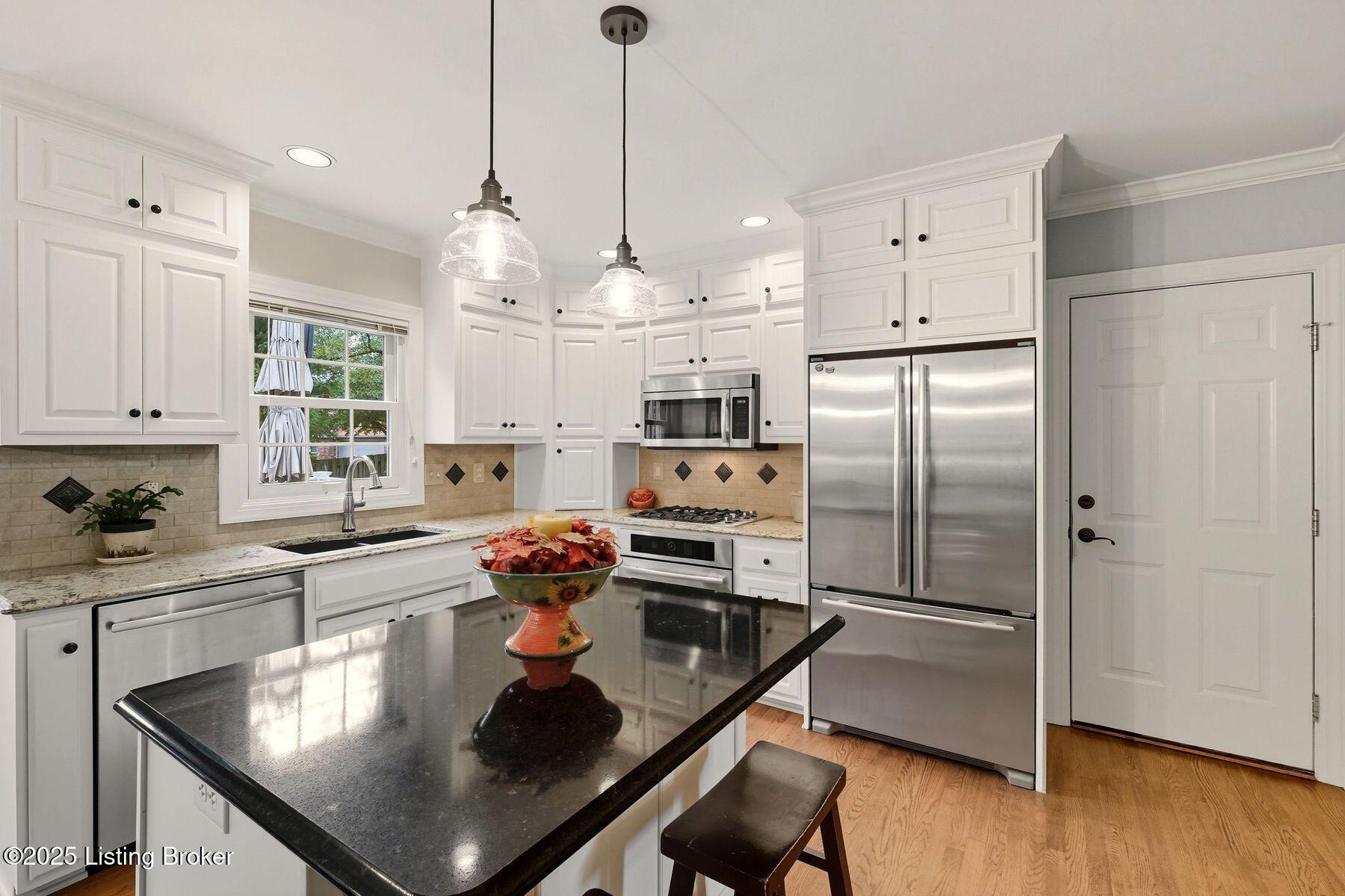 3000 Westfair Cove