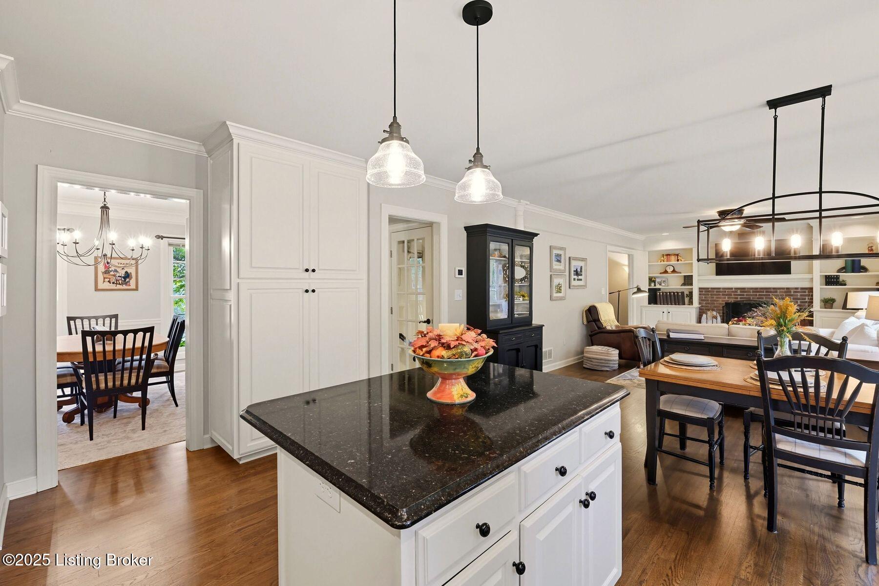 3000 Westfair Cove