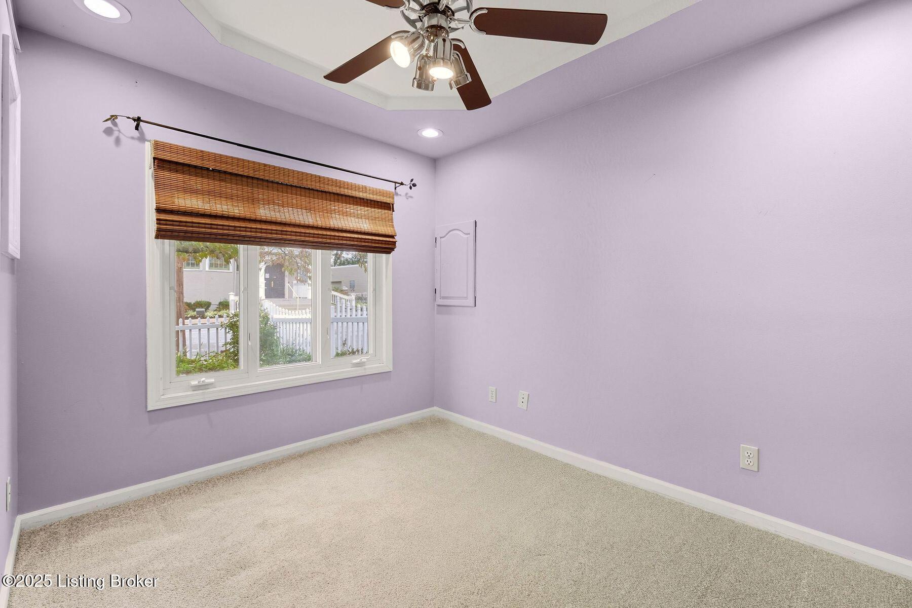 121 S Clifton Ave