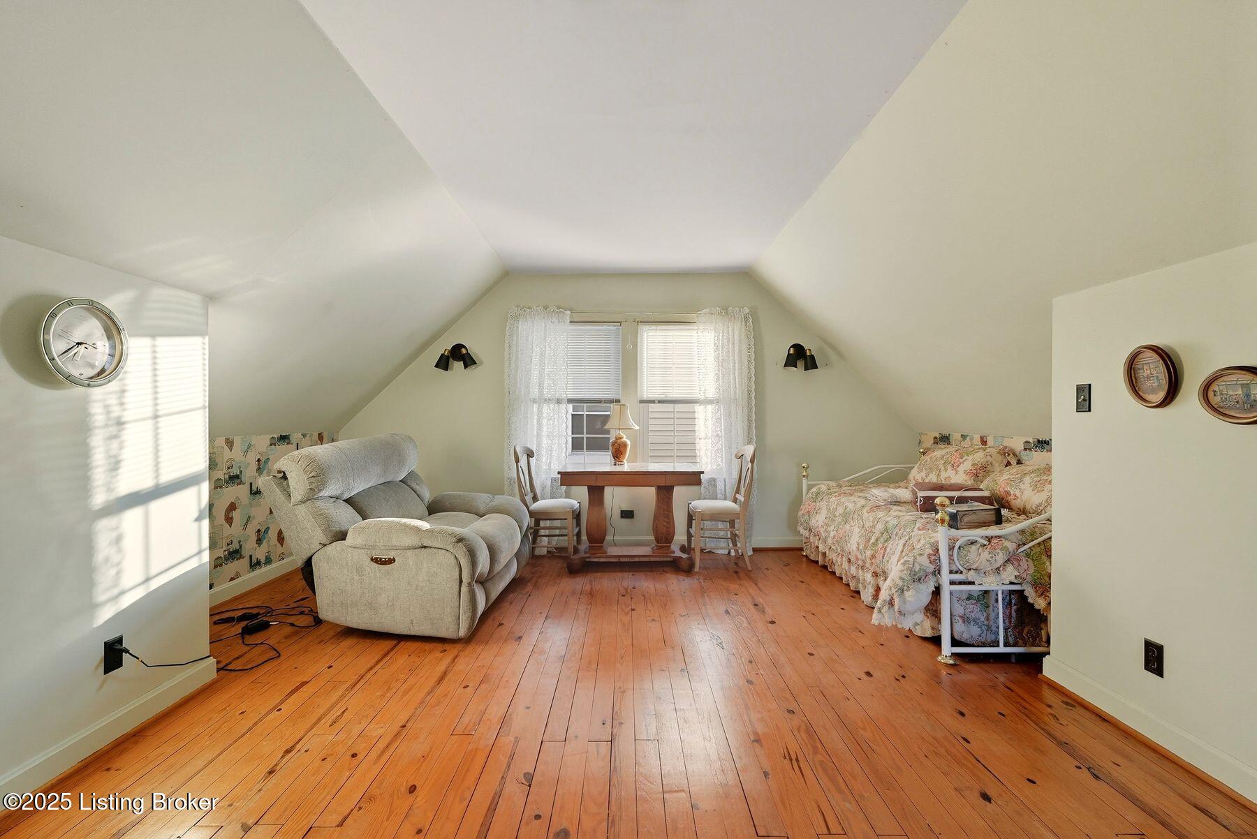 4222 Briarwood Rd