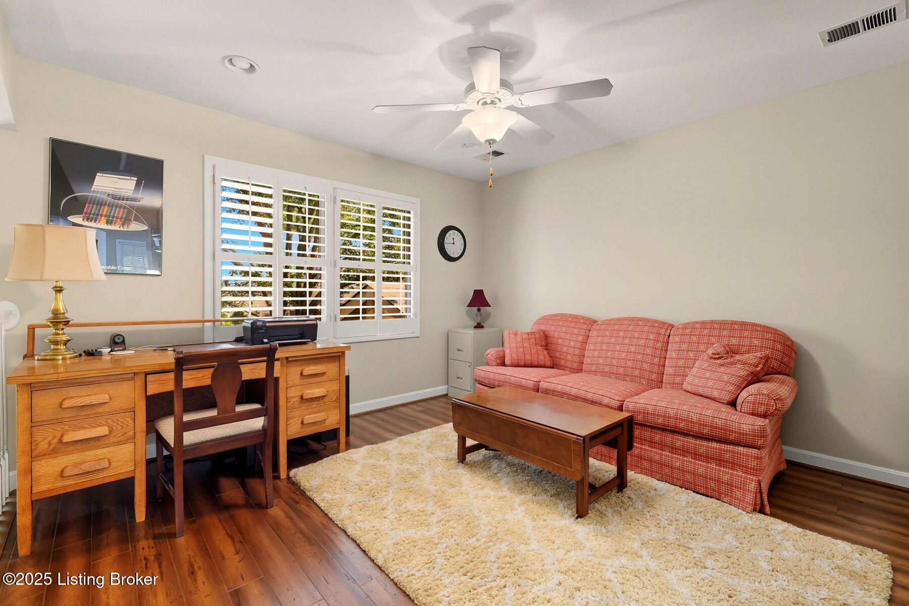 709 Tunbridge Wells Ln