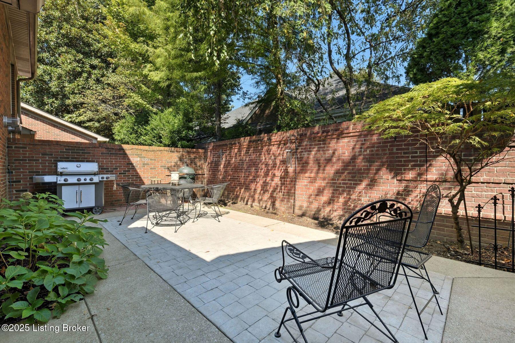 709 Tunbridge Wells Ln