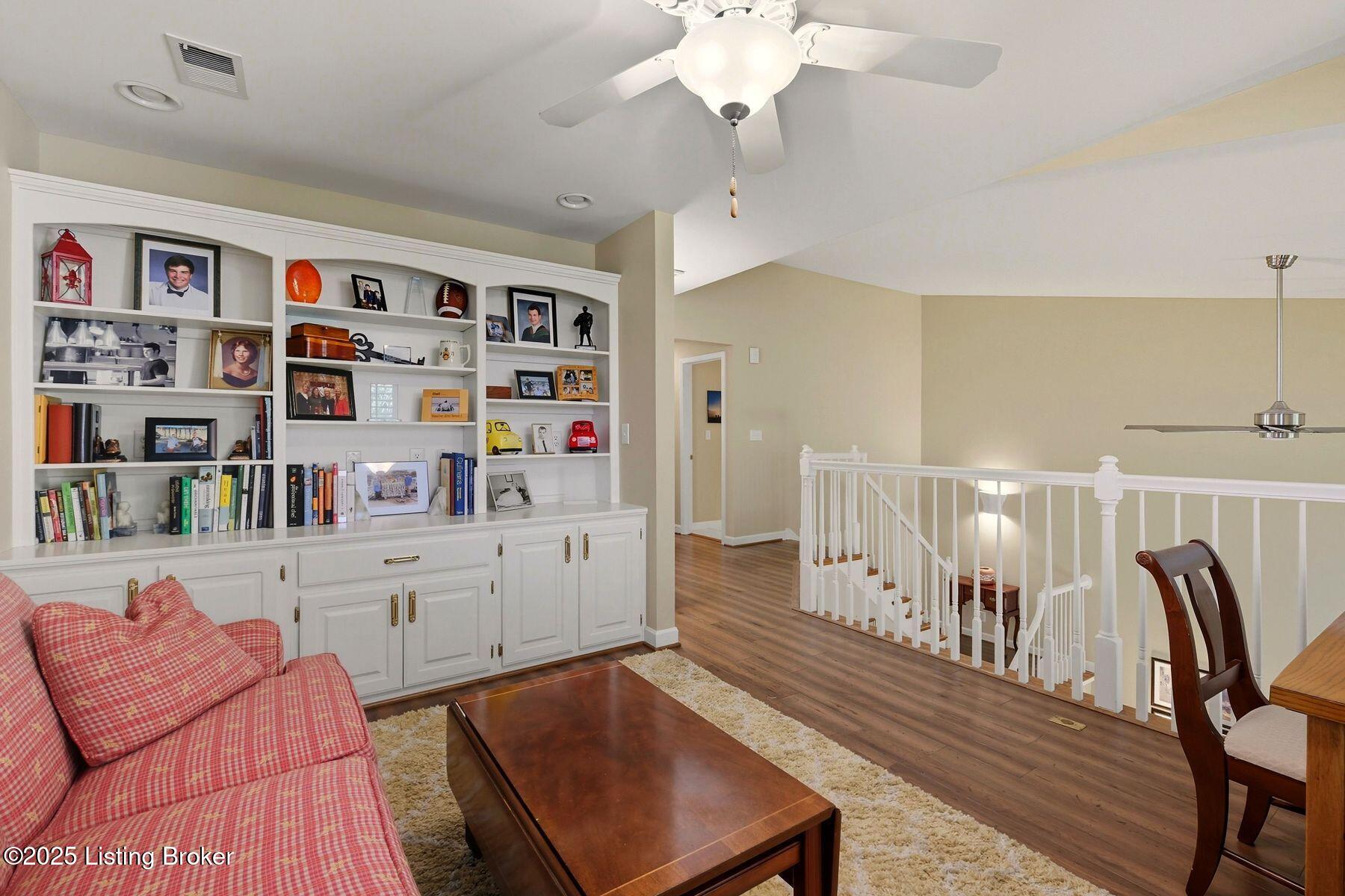709 Tunbridge Wells Ln