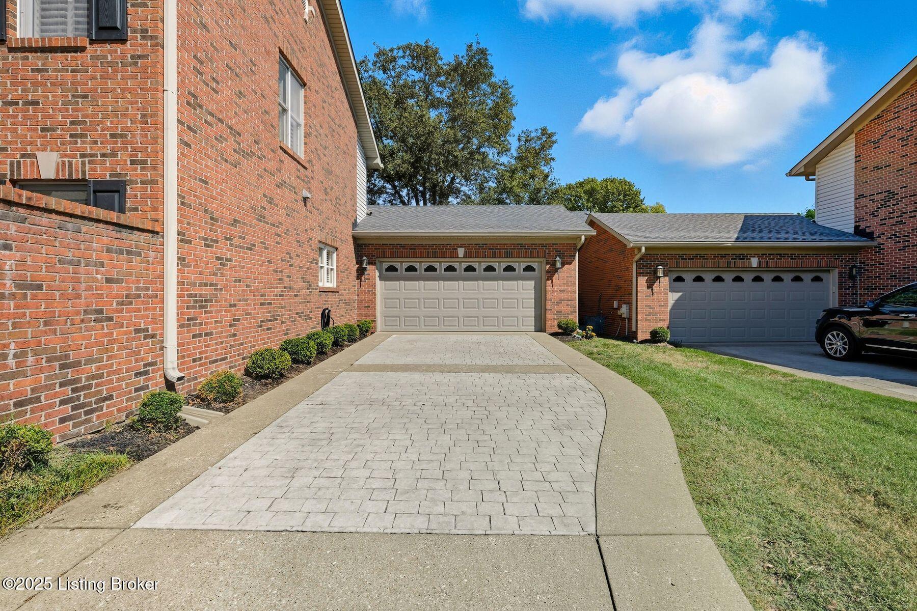 709 Tunbridge Wells Ln
