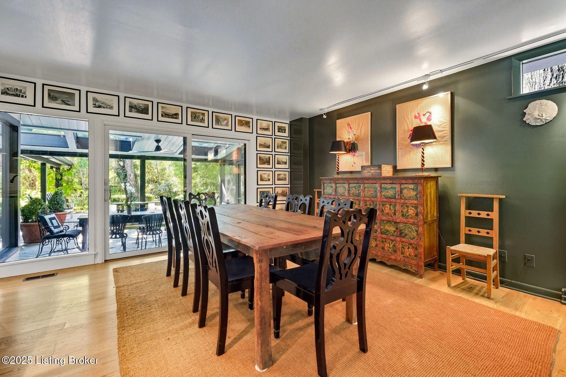 12108 Locust Ln