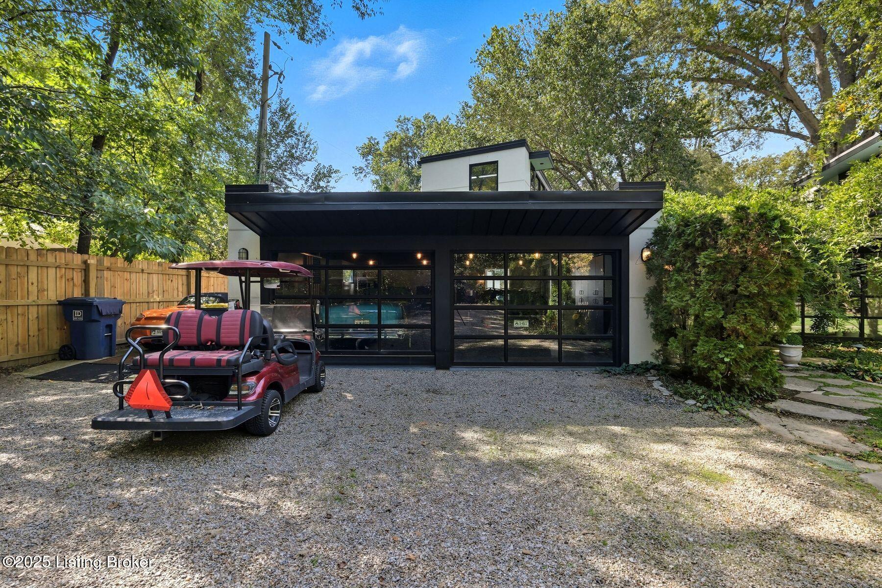 12108 Locust Ln