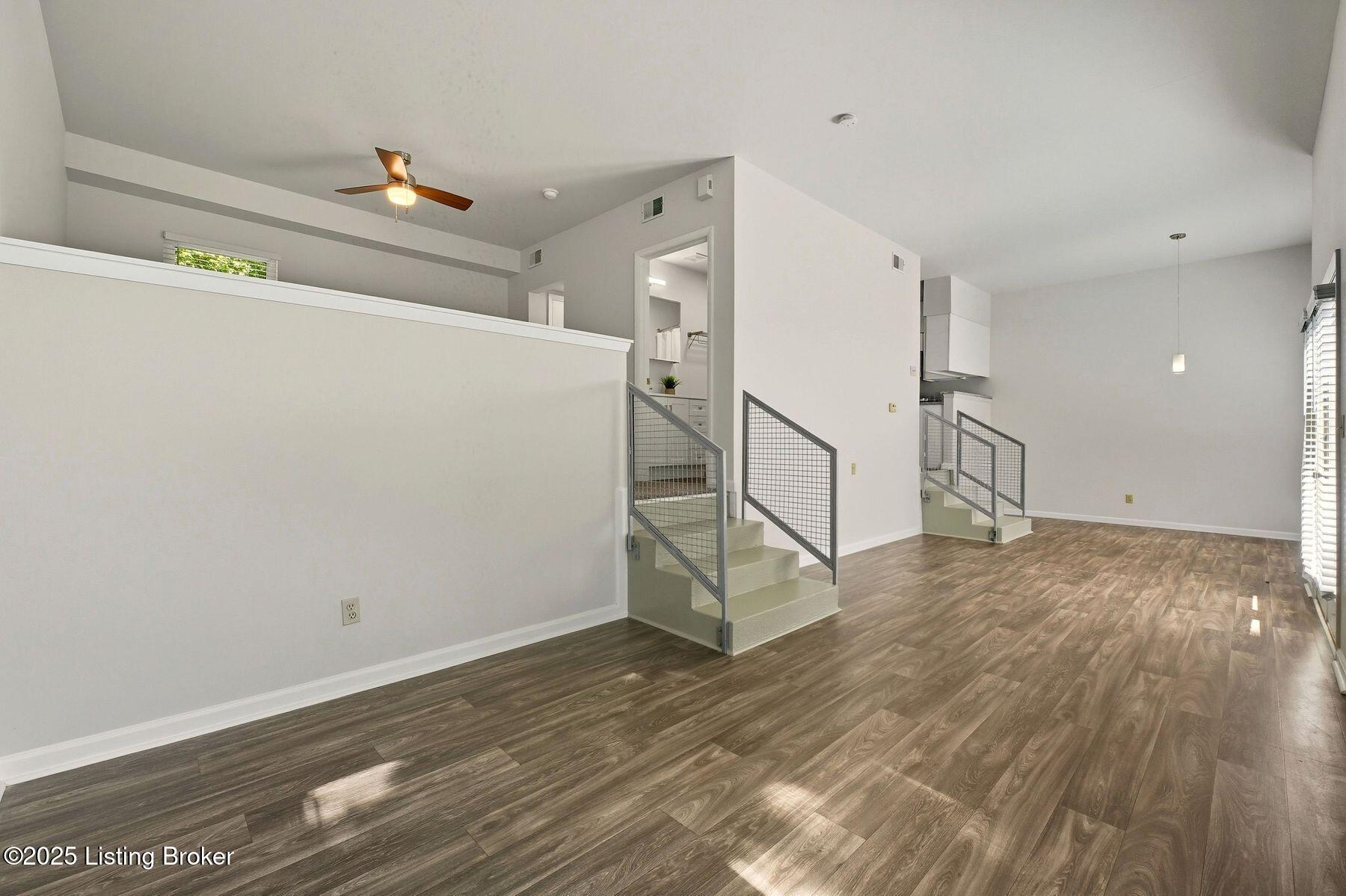 2745 Grinstead Dr APT 100