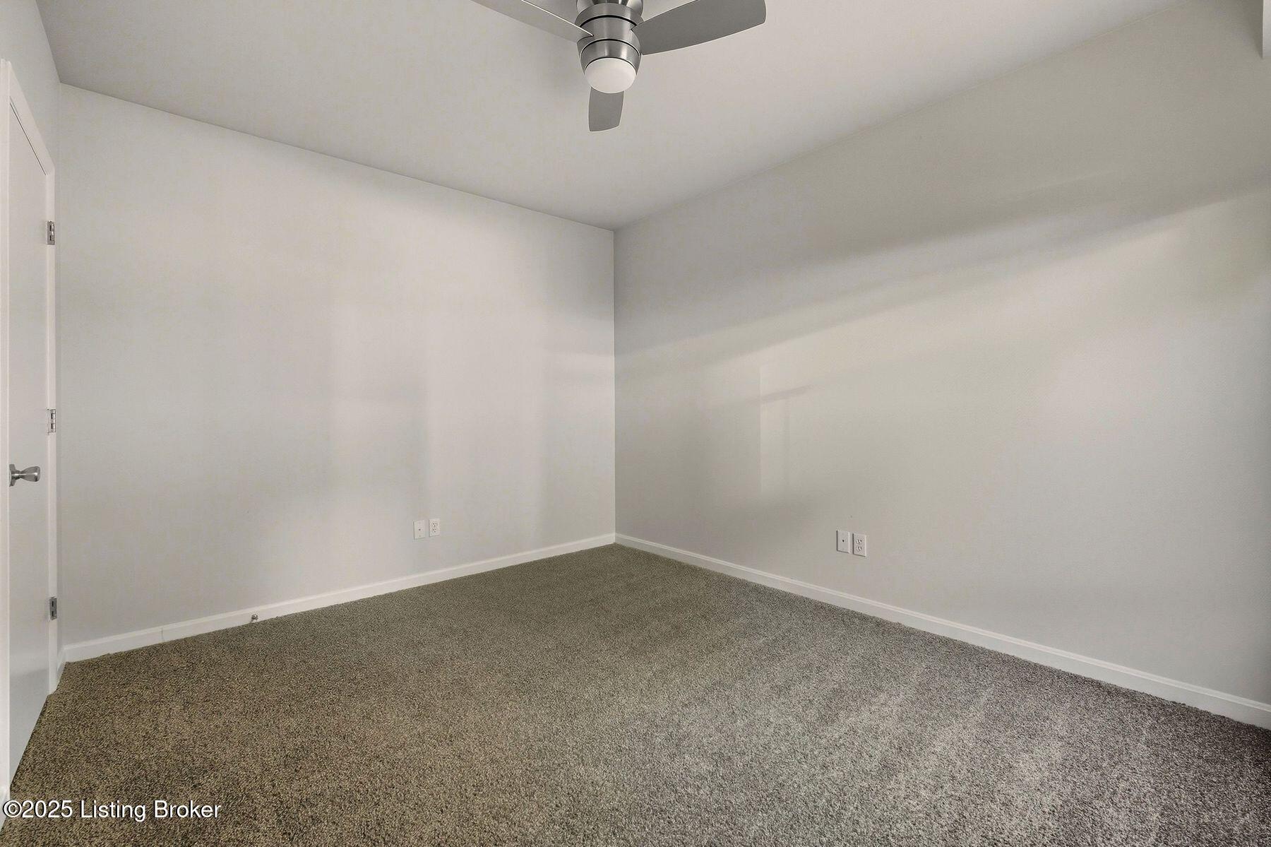 2745 Grinstead Dr 106