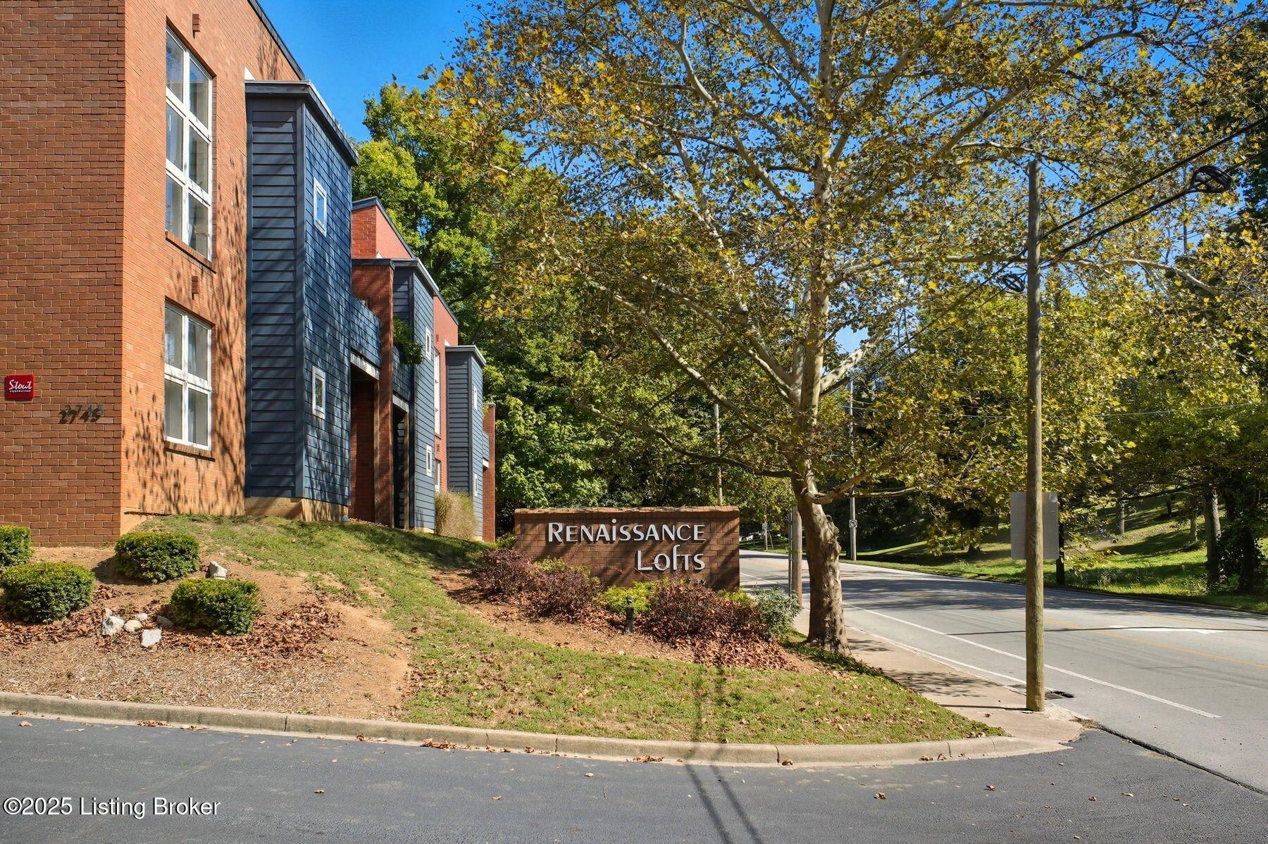 2745 Grinstead Dr 106