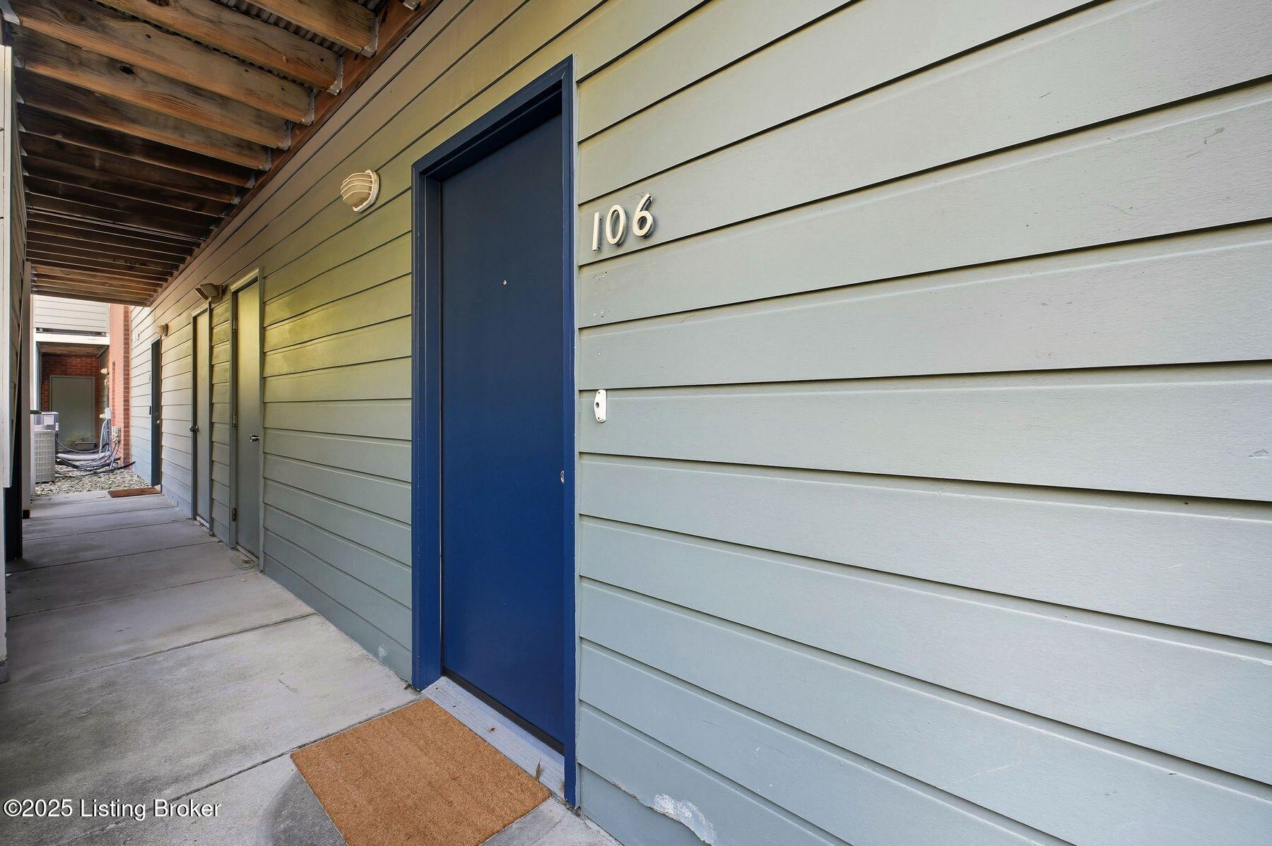 2745 Grinstead Dr 106