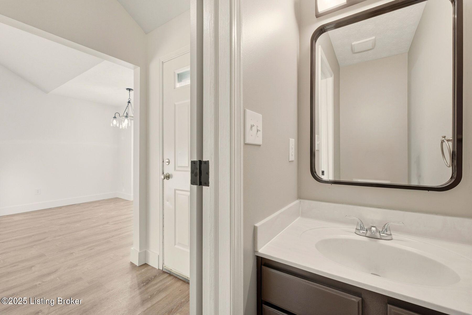 5202 Rainmaker Ct