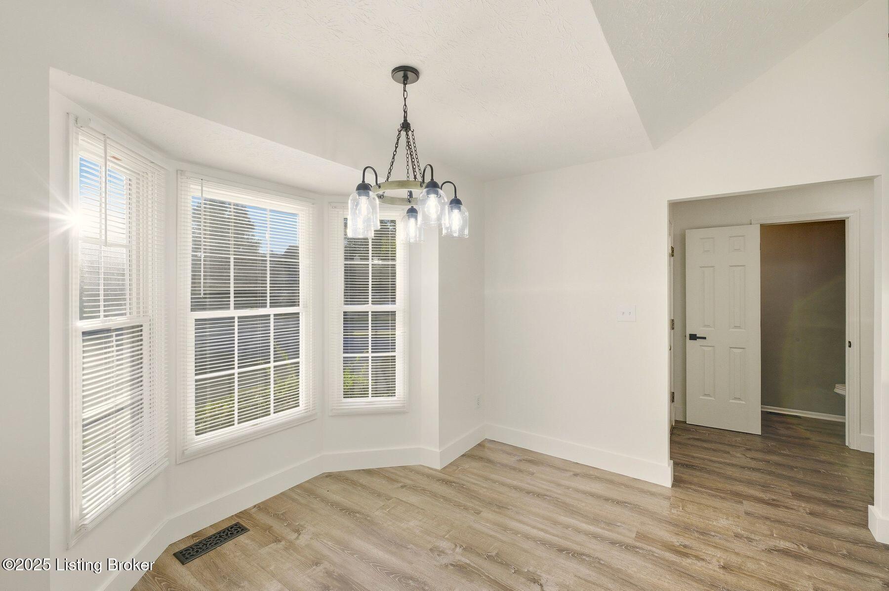 5202 Rainmaker Ct