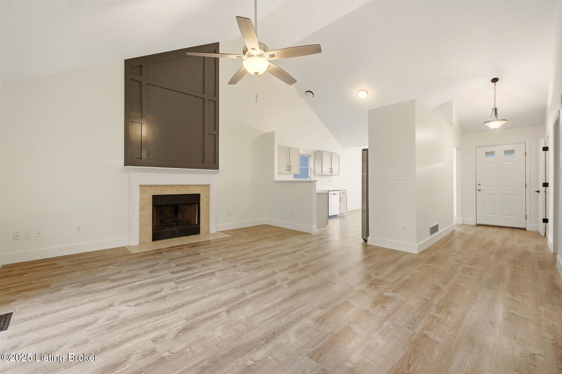 5202 Rainmaker Ct