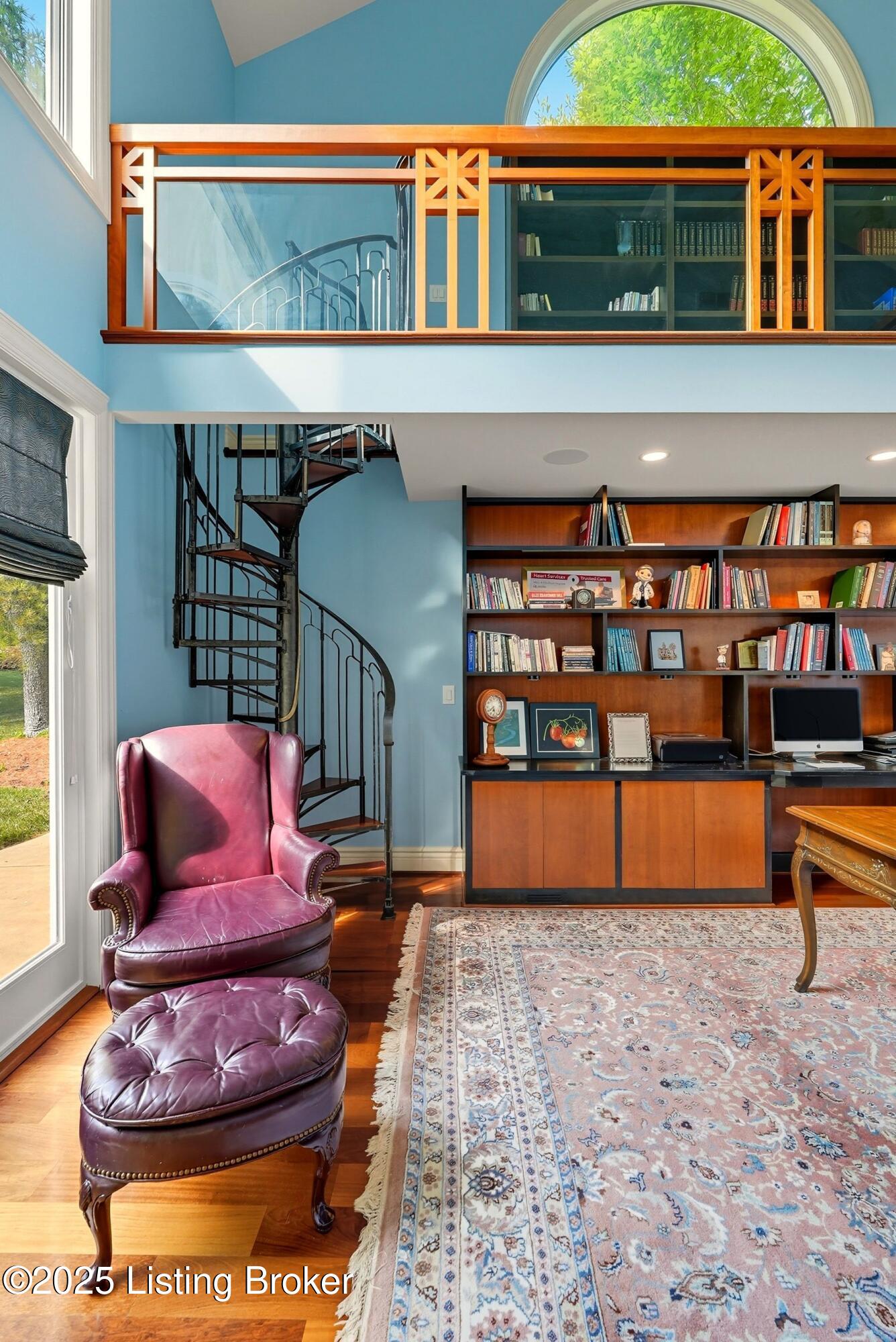 6 Wolf Pen Ln