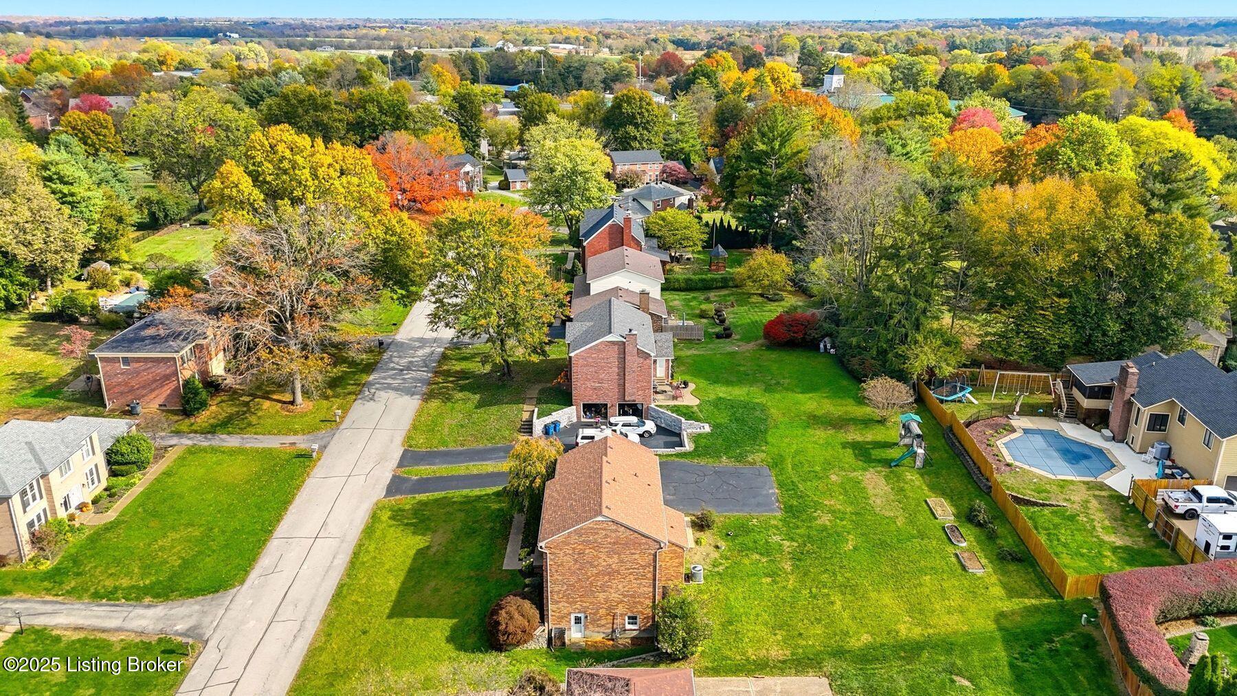3616 Locust E Cir