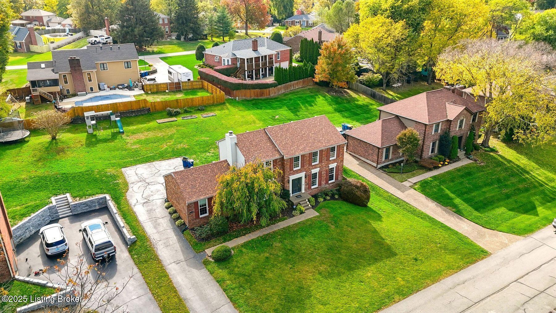 3616 Locust E Cir