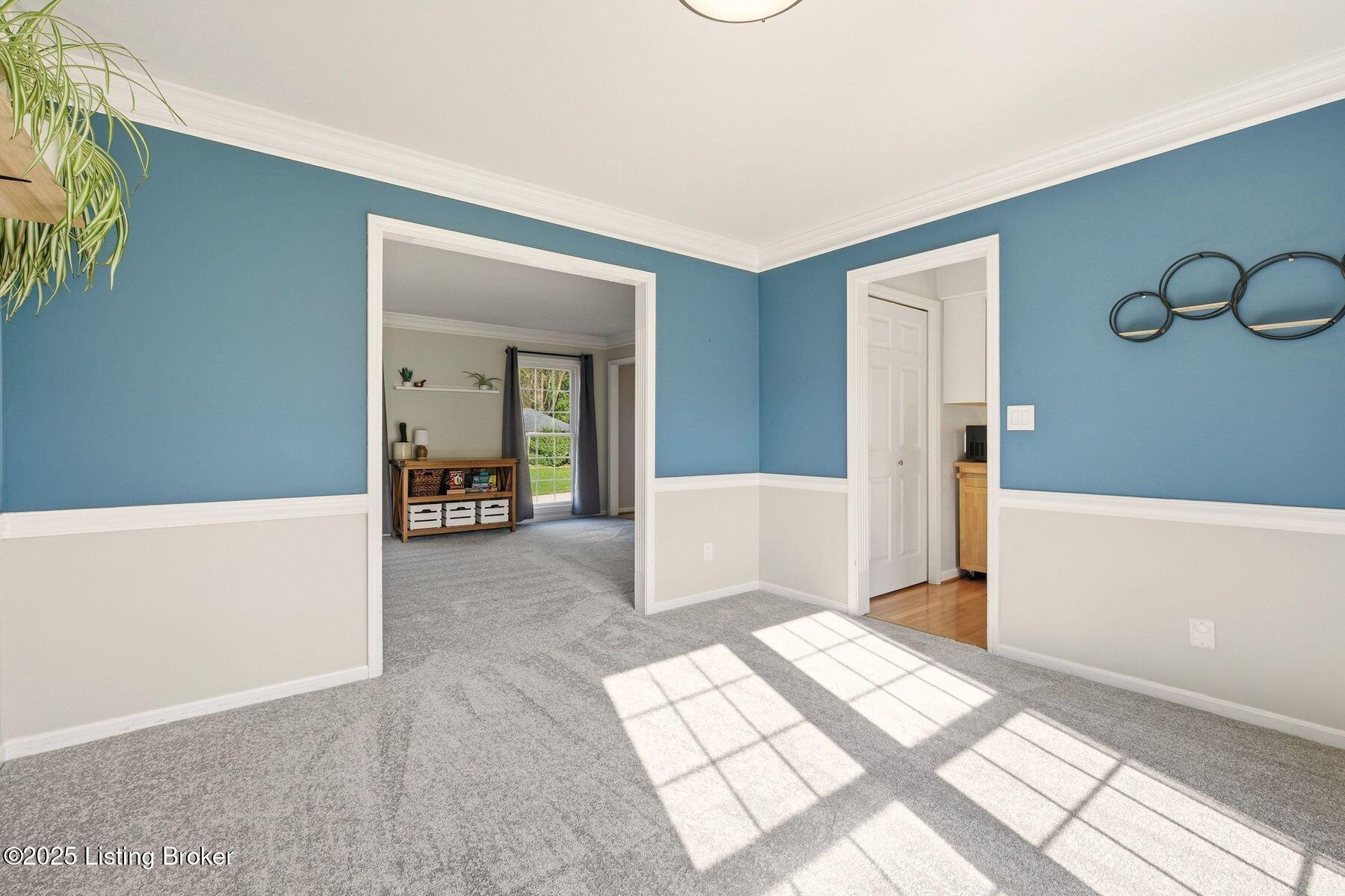 3616 Locust E Cir
