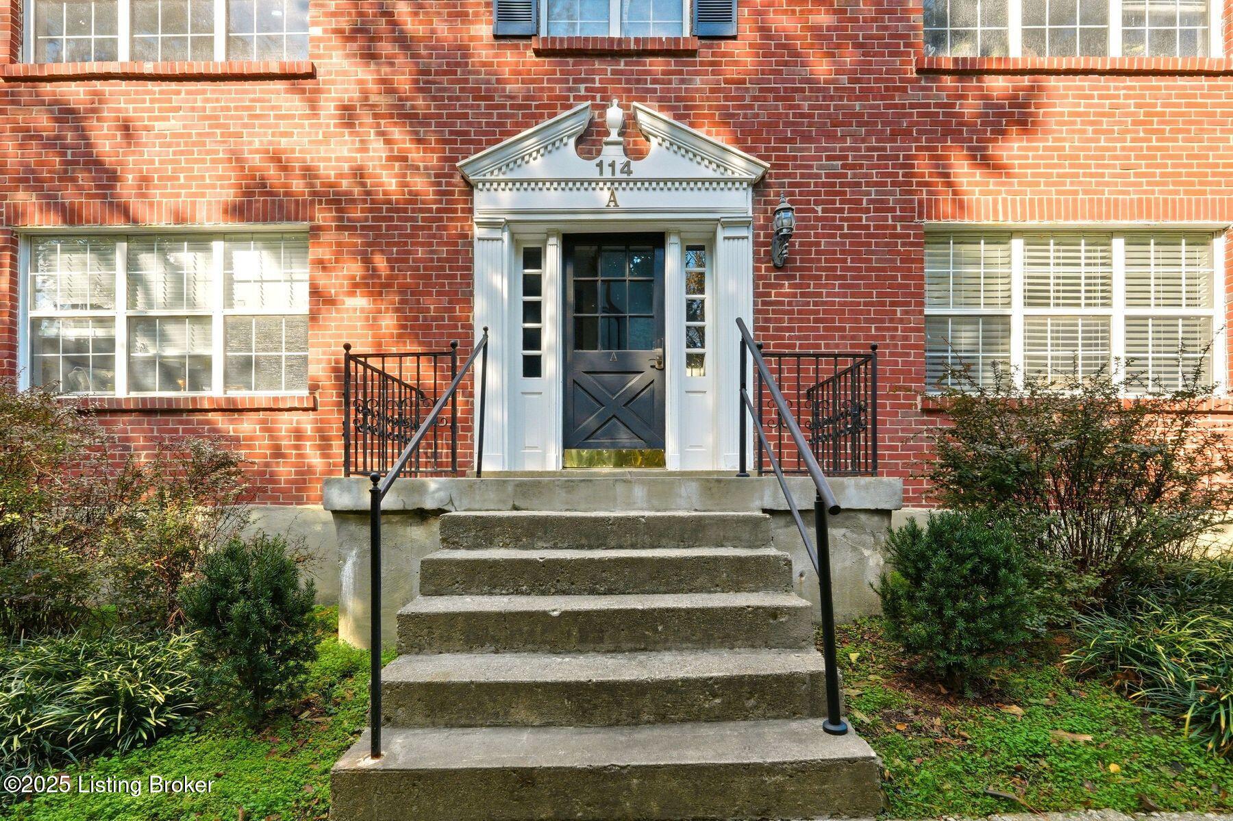 114 Crescent Ave A4