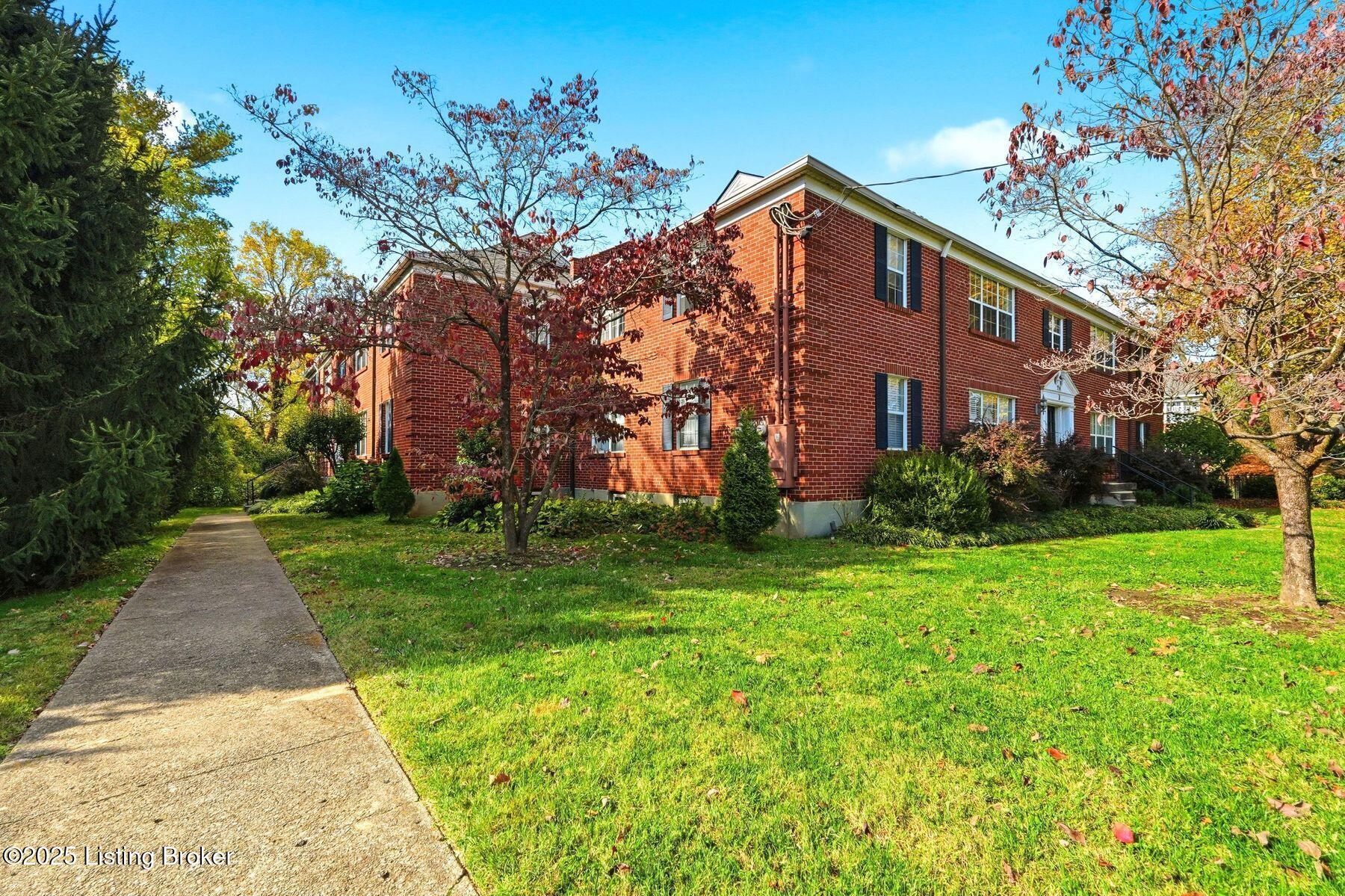 114 Crescent Ave A4