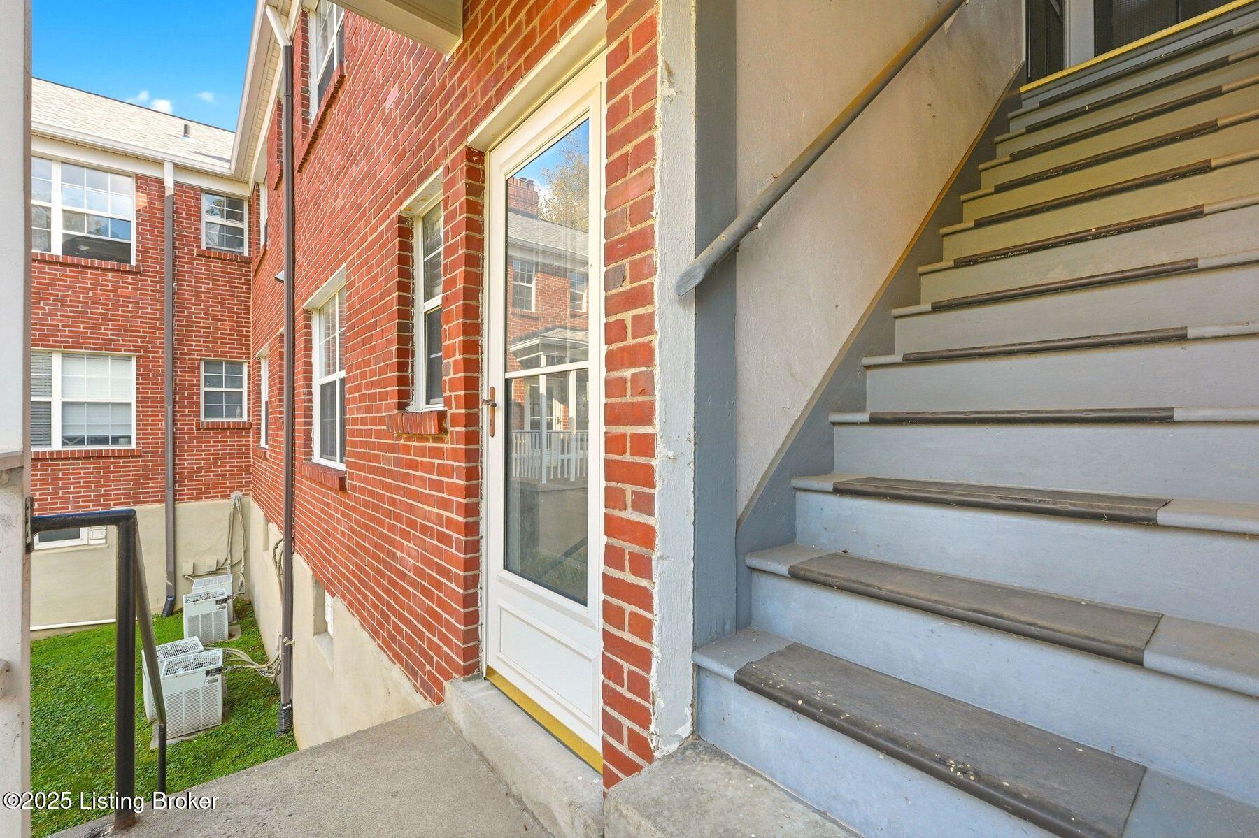 114 Crescent Ave A4