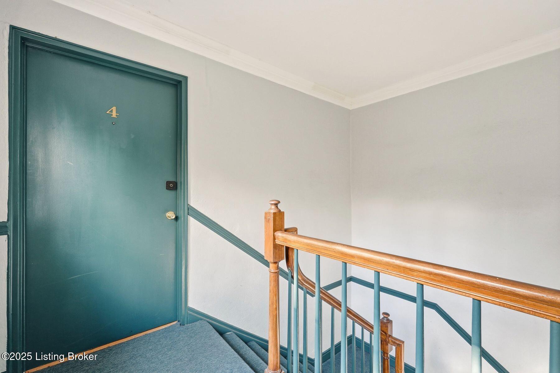 114 Crescent Ave A4
