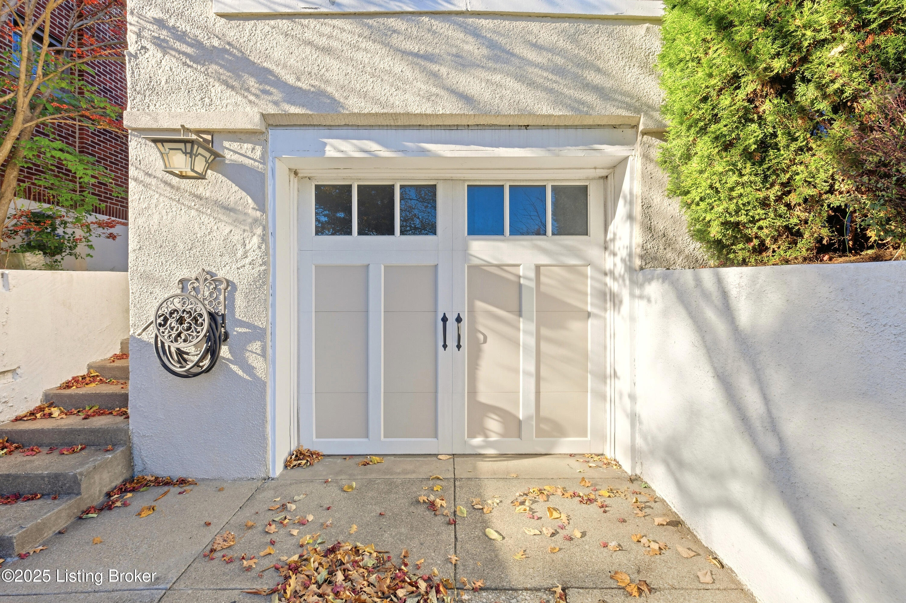 1807 Harvard Dr