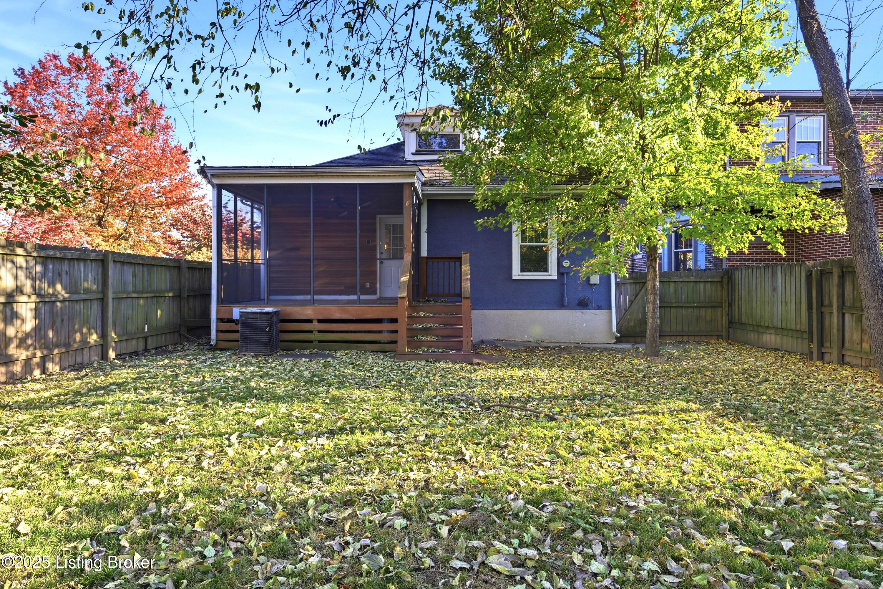 1807 Harvard Dr