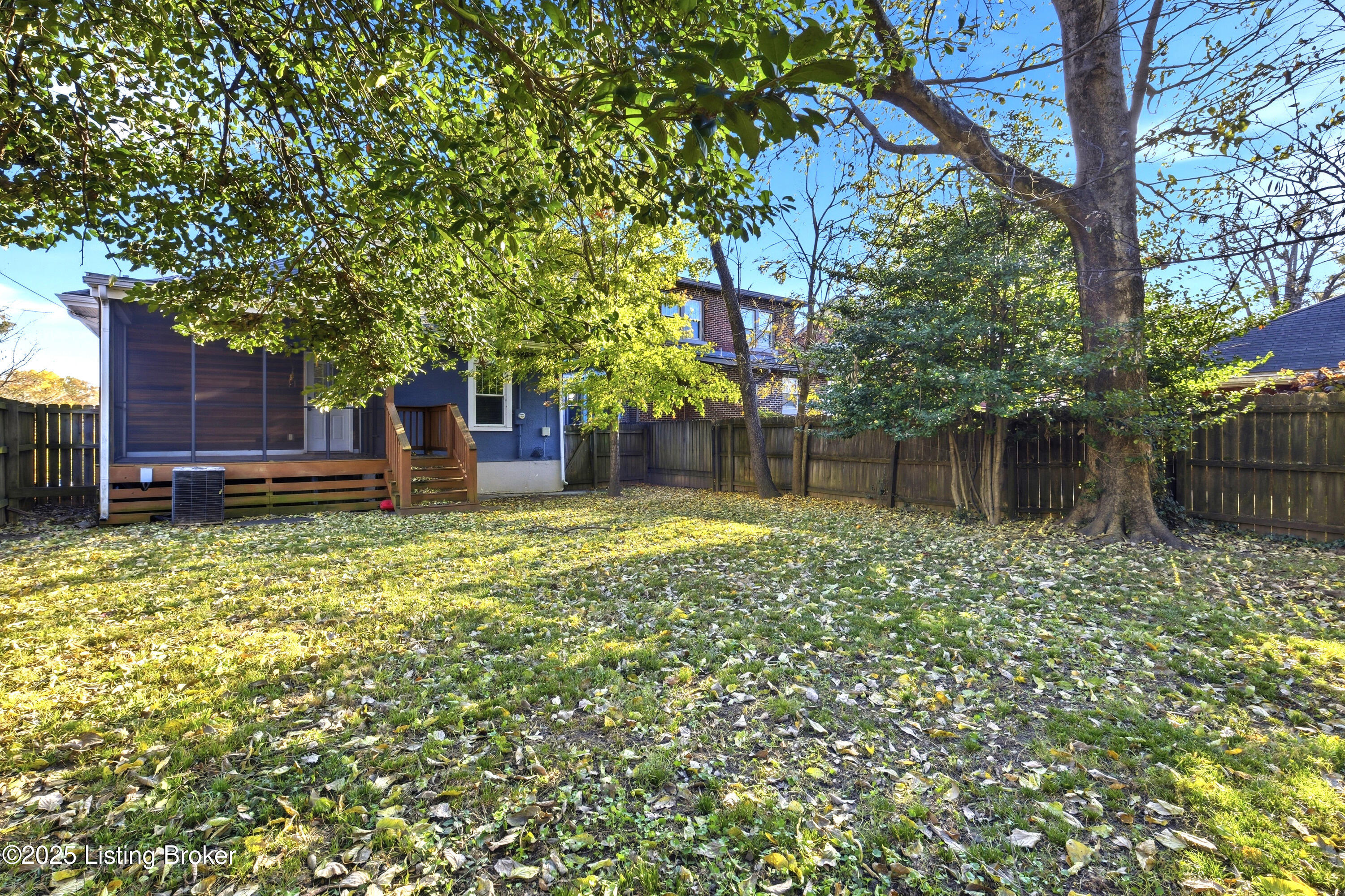 1807 Harvard Dr