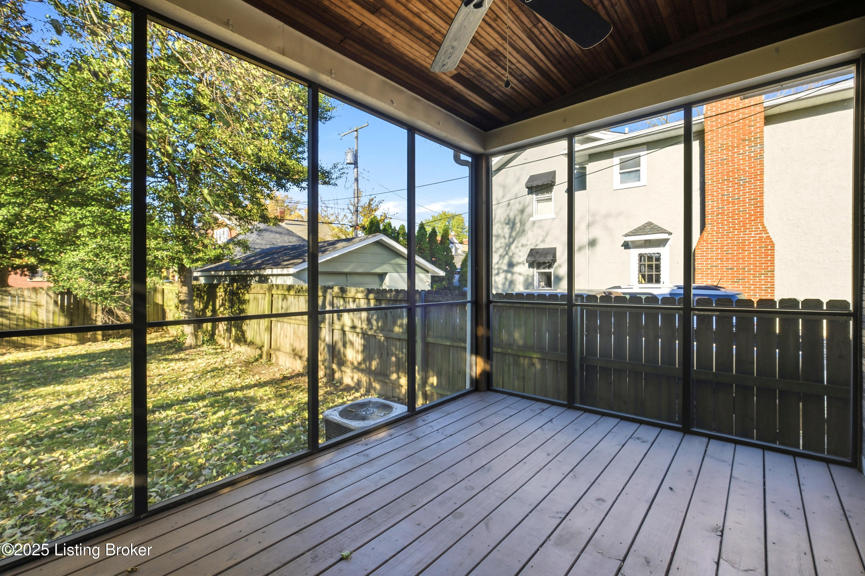 1807 Harvard Dr