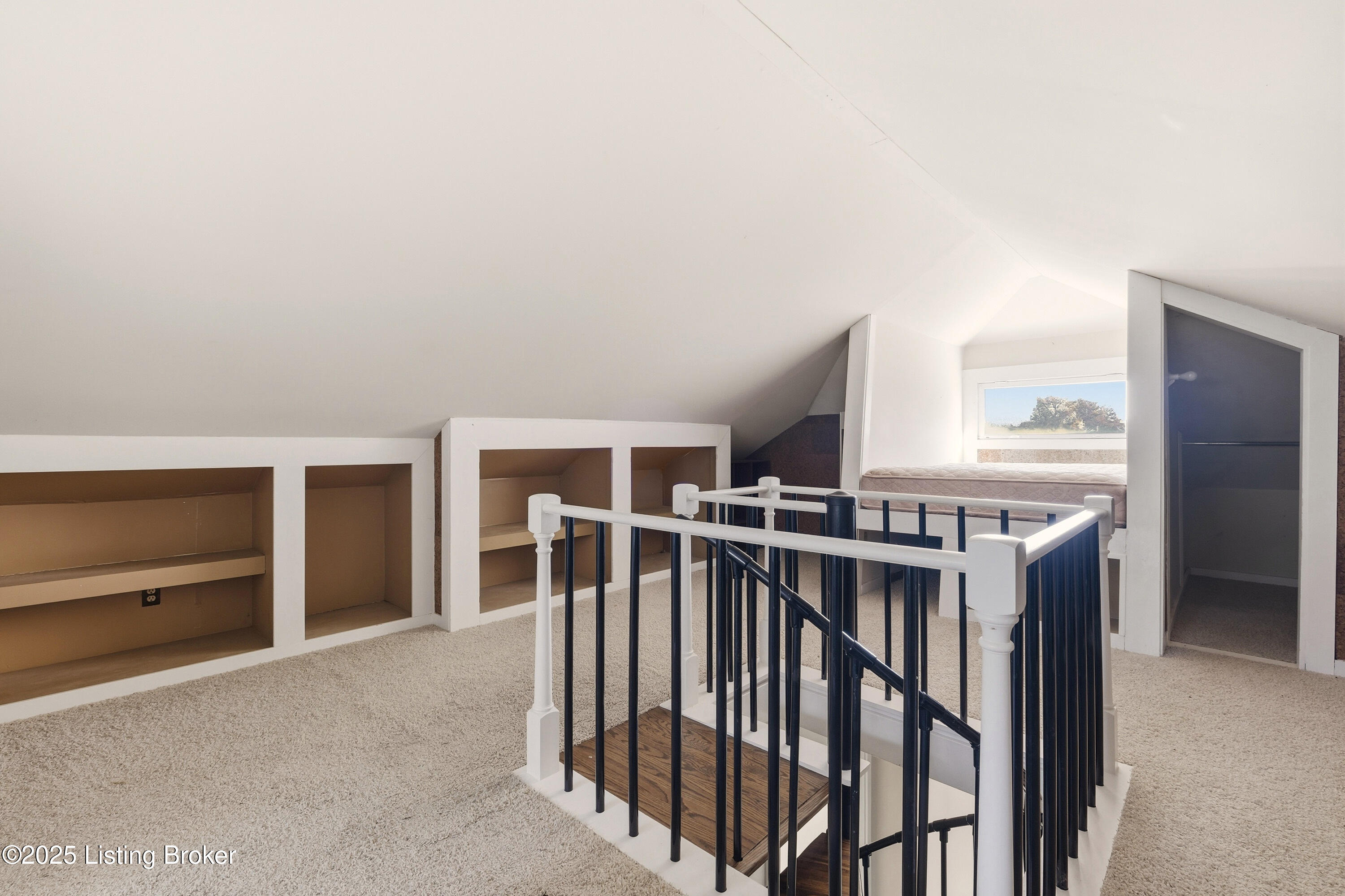 1807 Harvard Dr