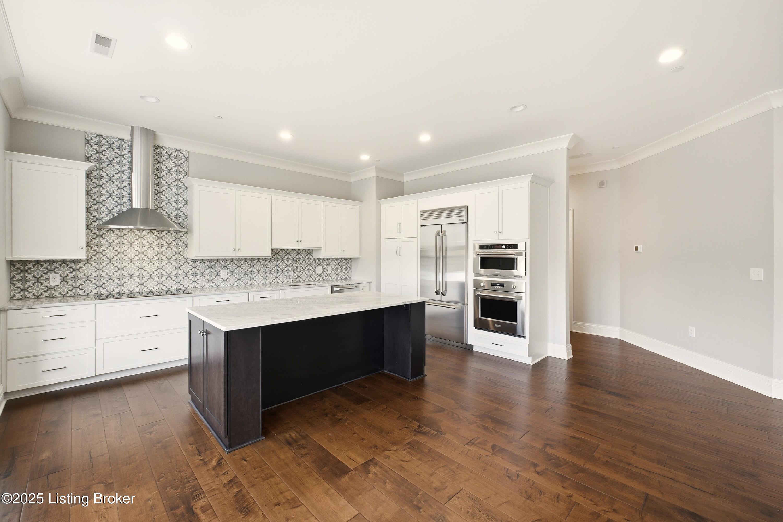 6600 Seminary Woods Pl 906