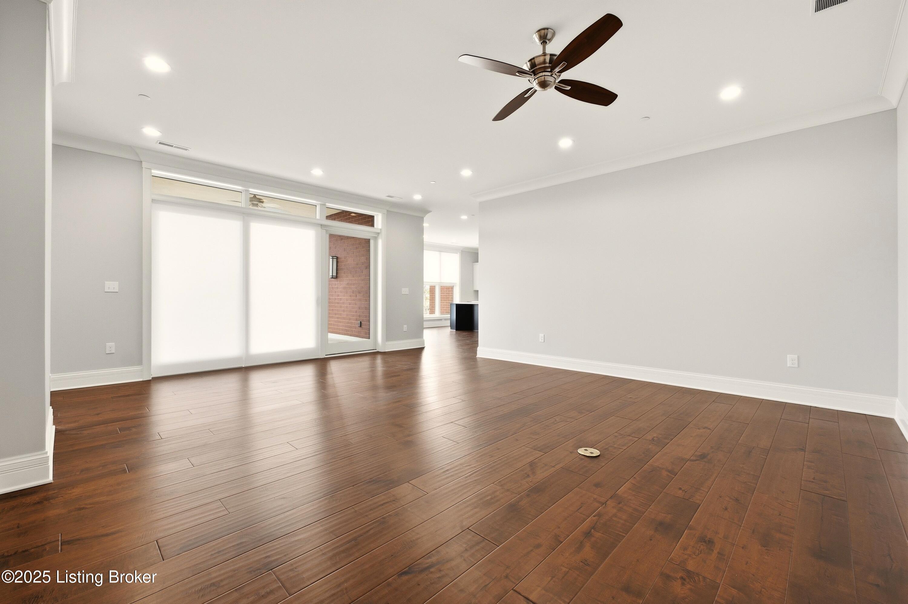 6600 Seminary Woods Pl 906