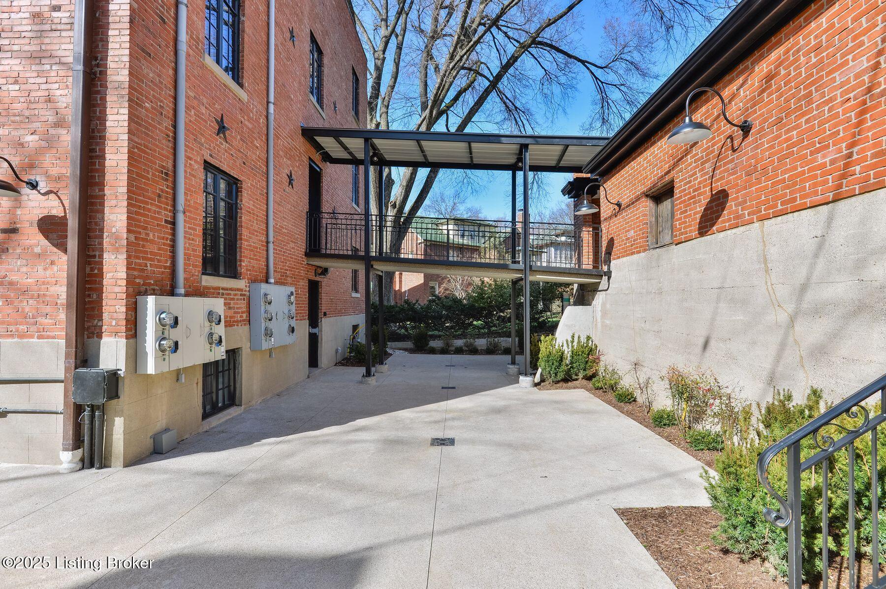 1411 Willow Ave 2