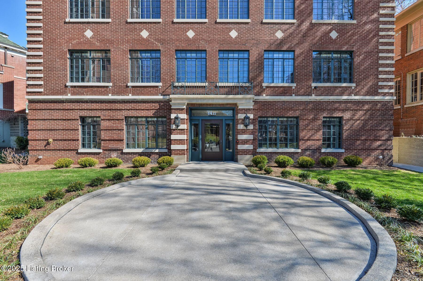 1411 Willow Ave 2