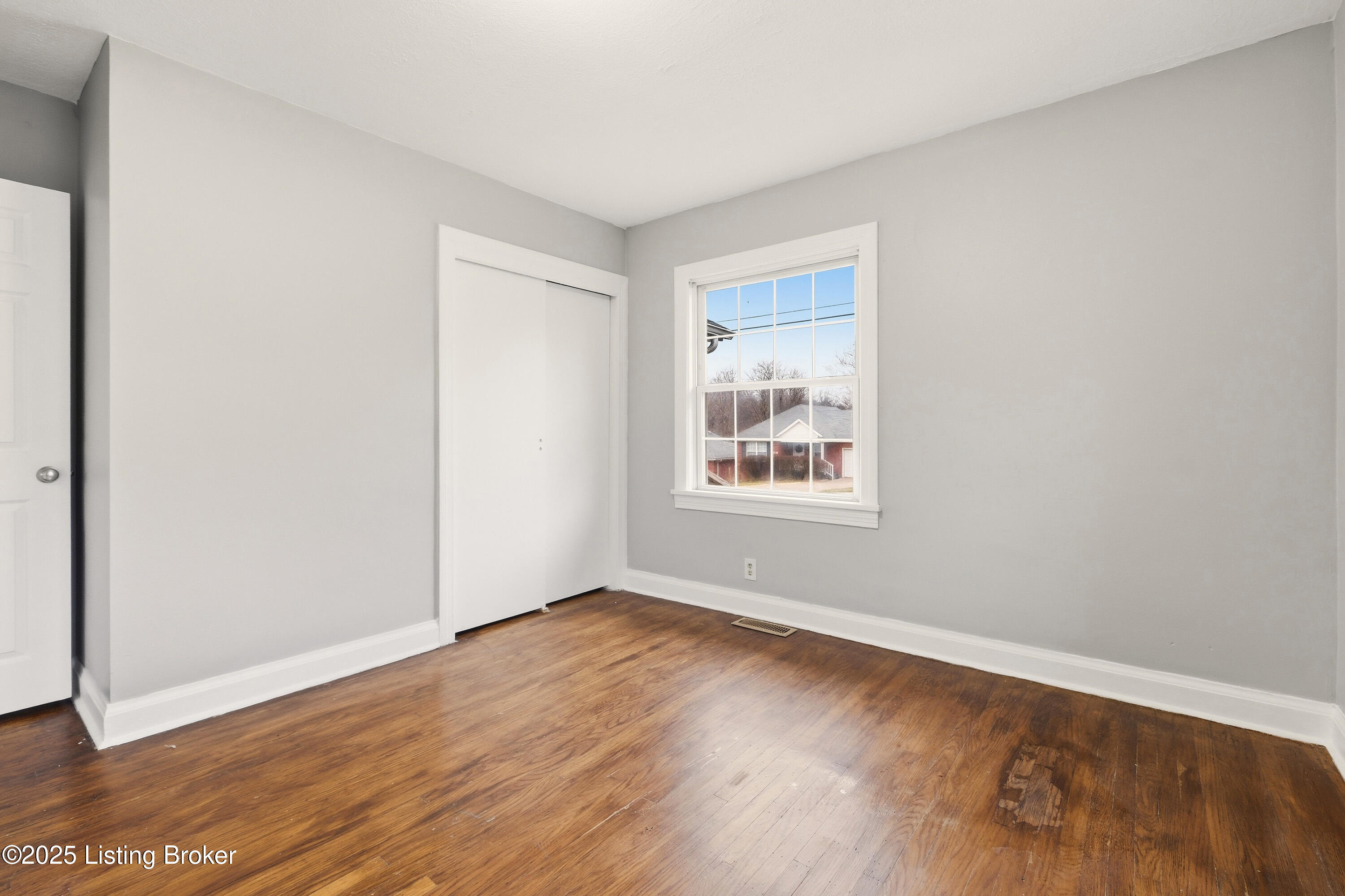 1812 Roosevelt Ave