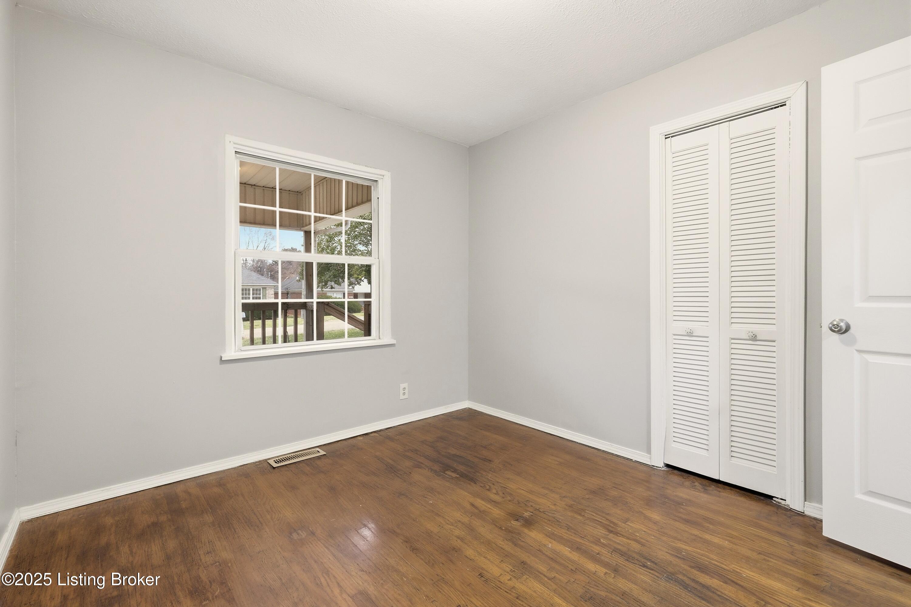 1812 Roosevelt Ave