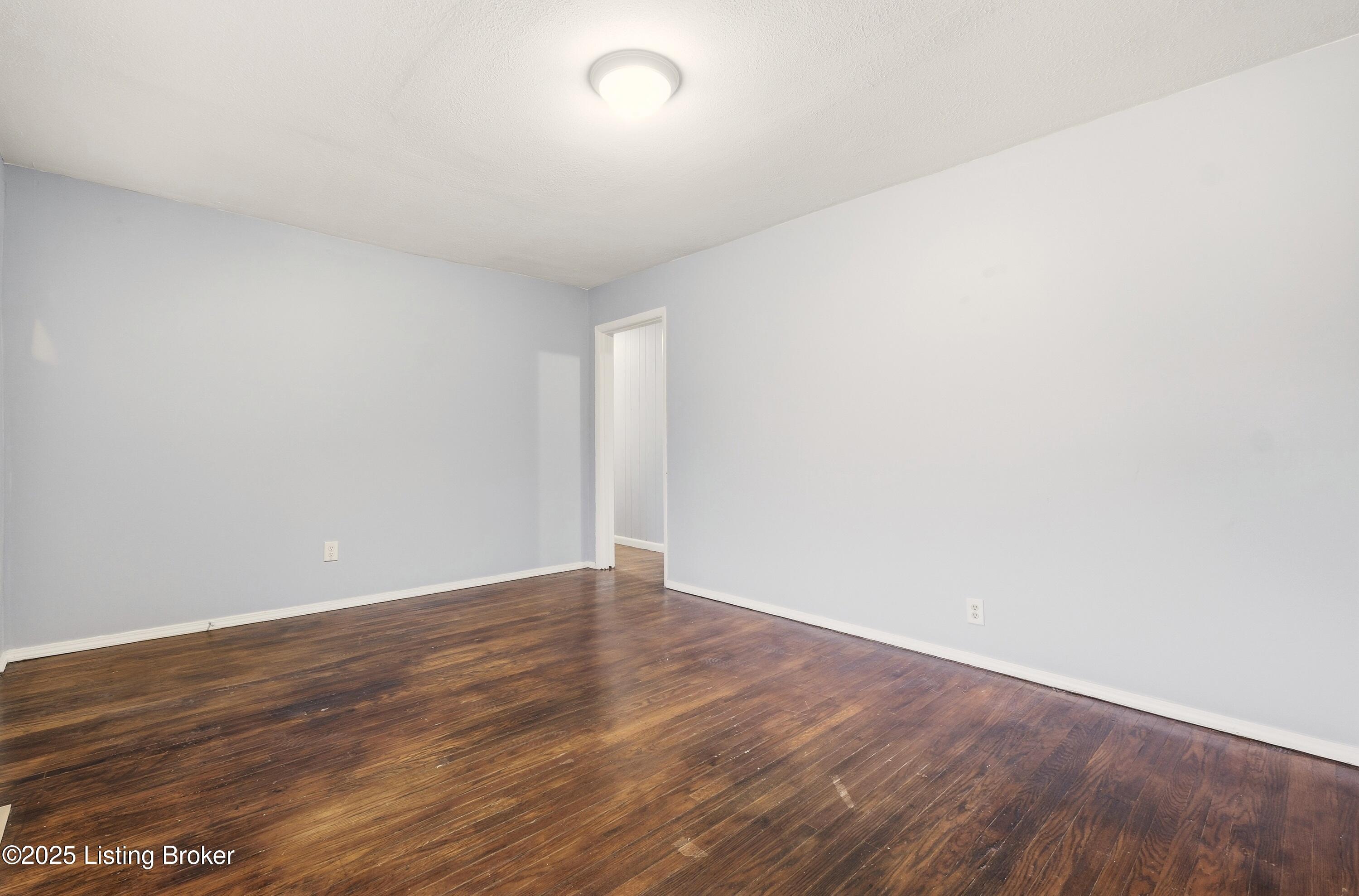 1812 Roosevelt Ave