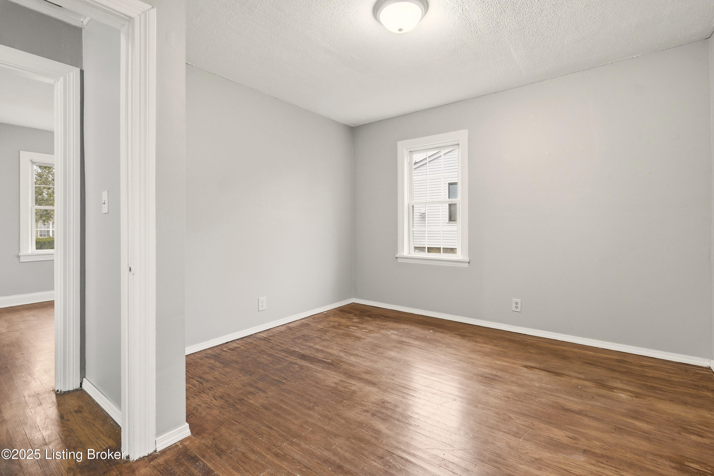 1812 Roosevelt Ave