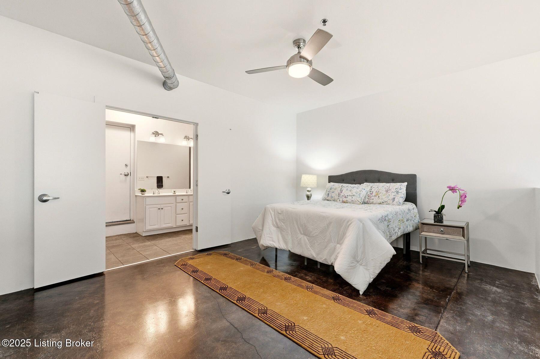 400 E Main St 308