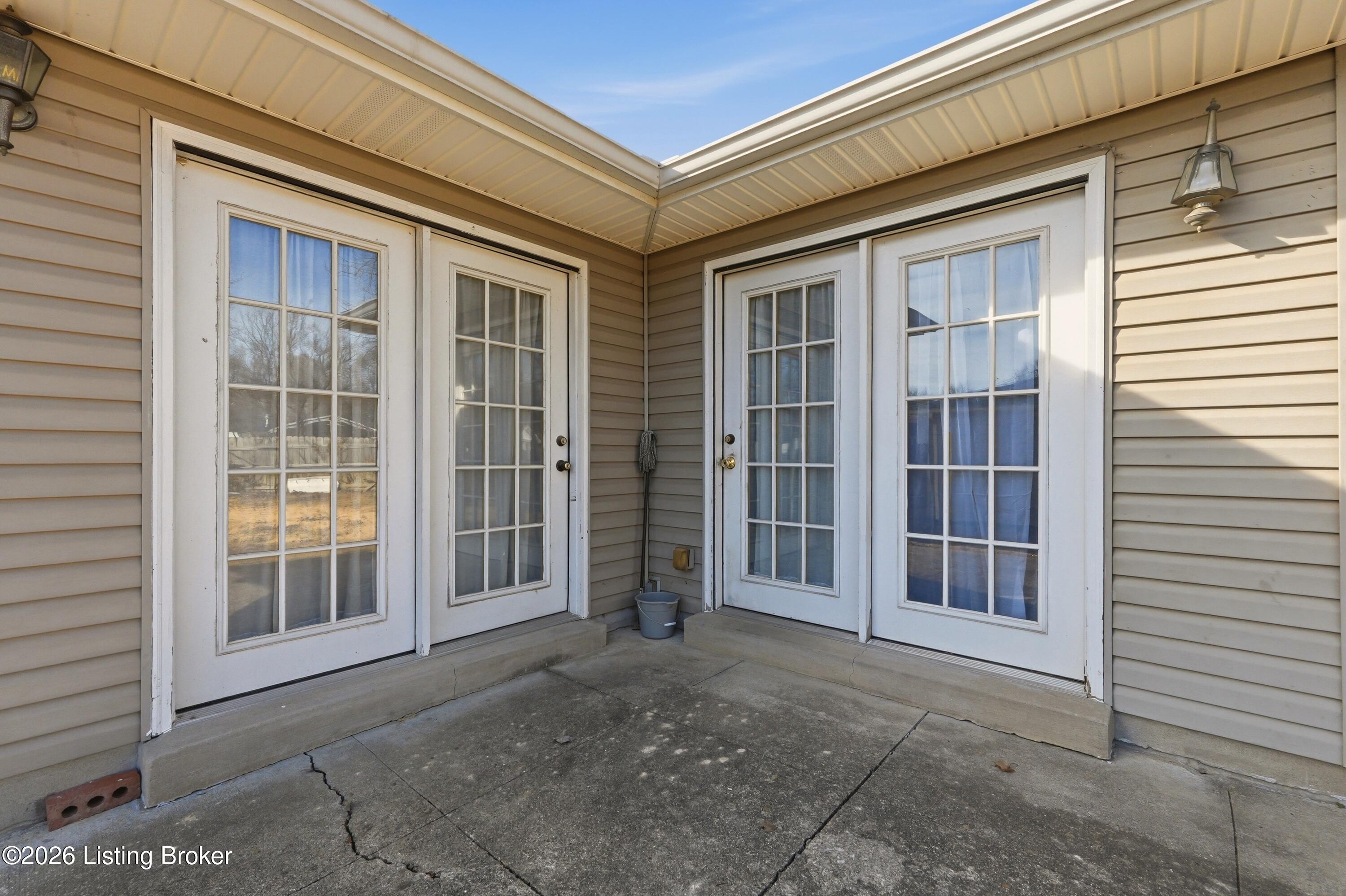 203 Lesane Ct