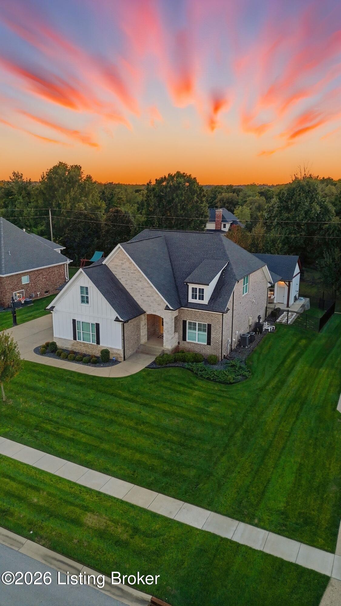 7505 Lone Oak Ct