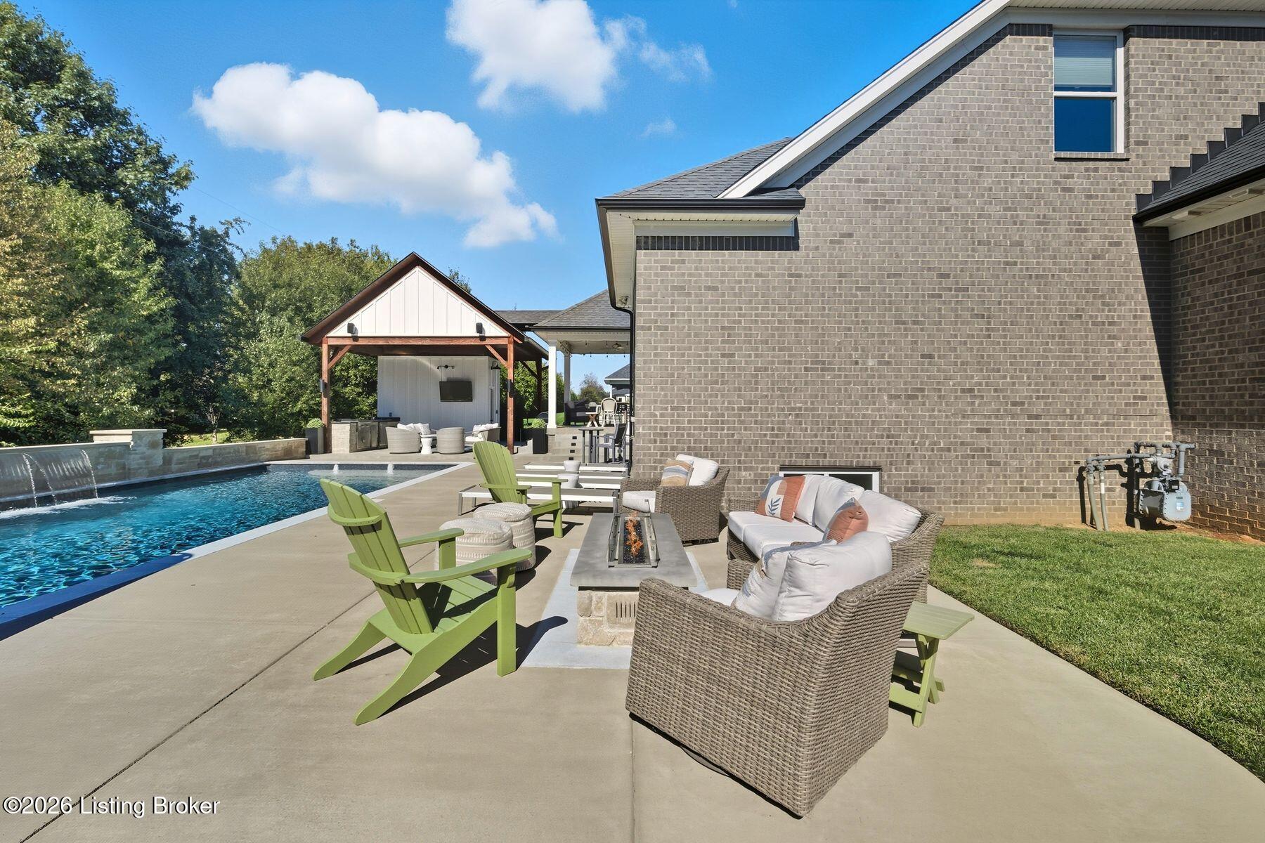 7505 Lone Oak Ct