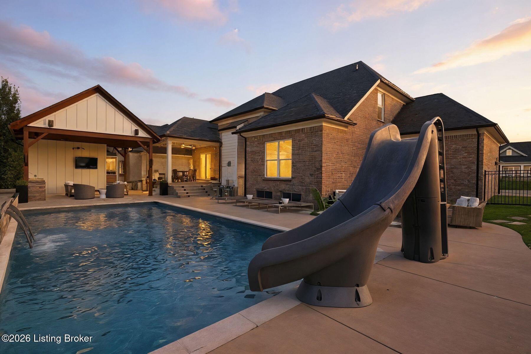 7505 Lone Oak Ct