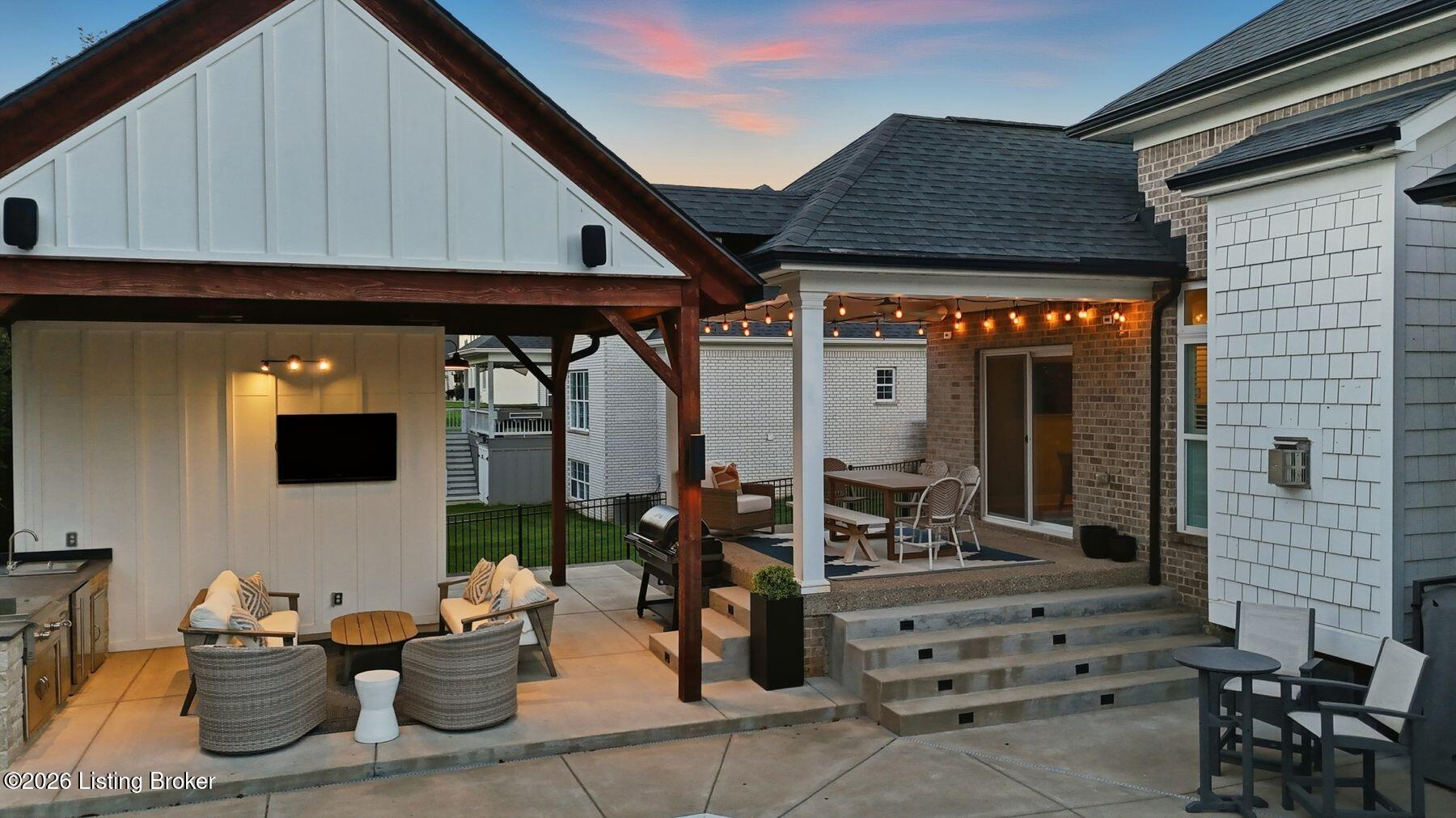7505 Lone Oak Ct