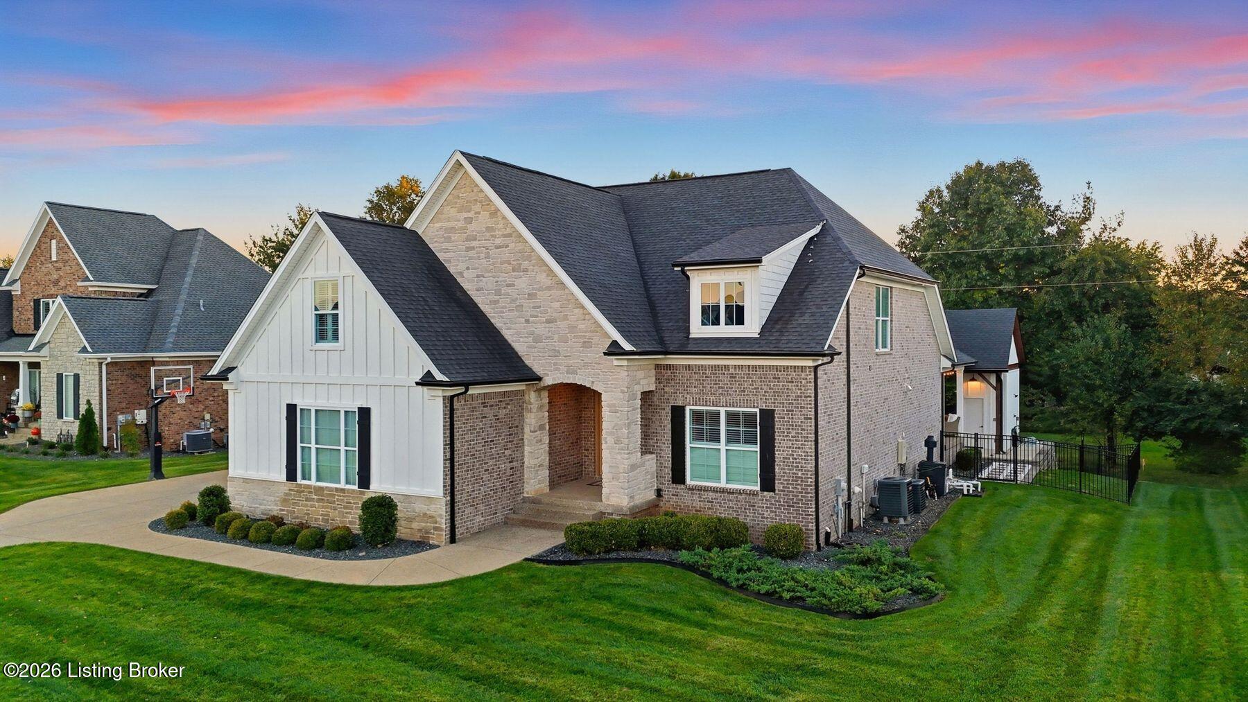 7505 Lone Oak Ct